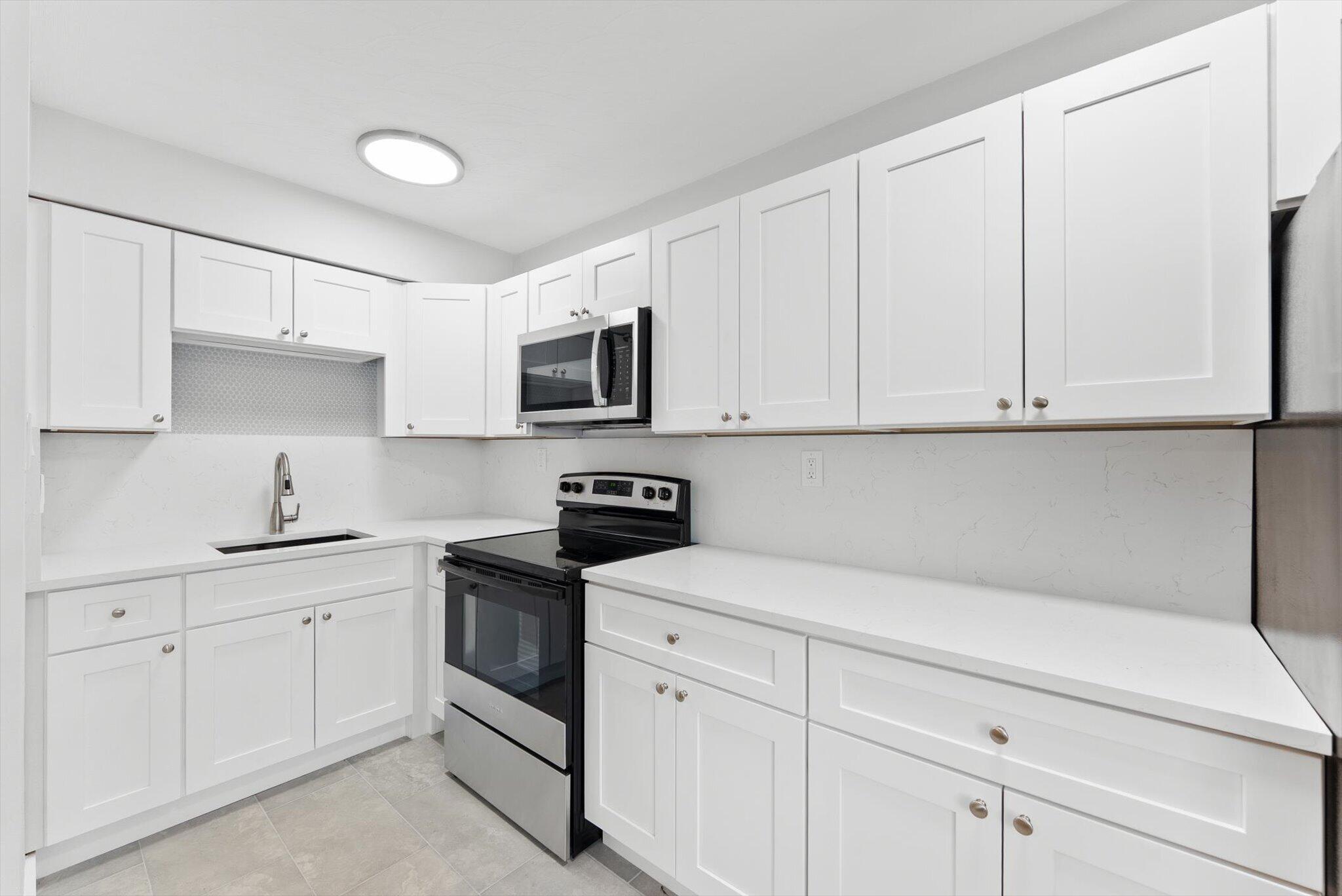 1632 NE 4th Place 2, Fort Lauderdale, FL 33301, Fort Lauderdale - Photo 3