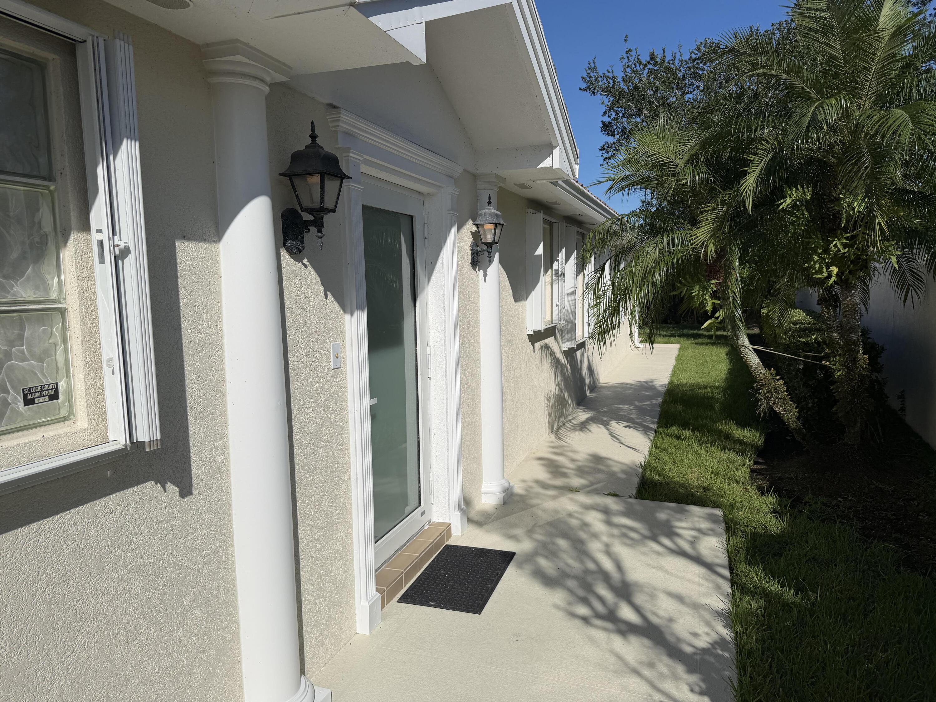 10853 SW ELSINORE Drive, Port St. Lucie, FL 34987, Port St. Lucie