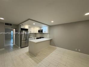 500 Village Green Circle W 215, Palm Springs, FL 33461, Palm Springs - Photo 2
