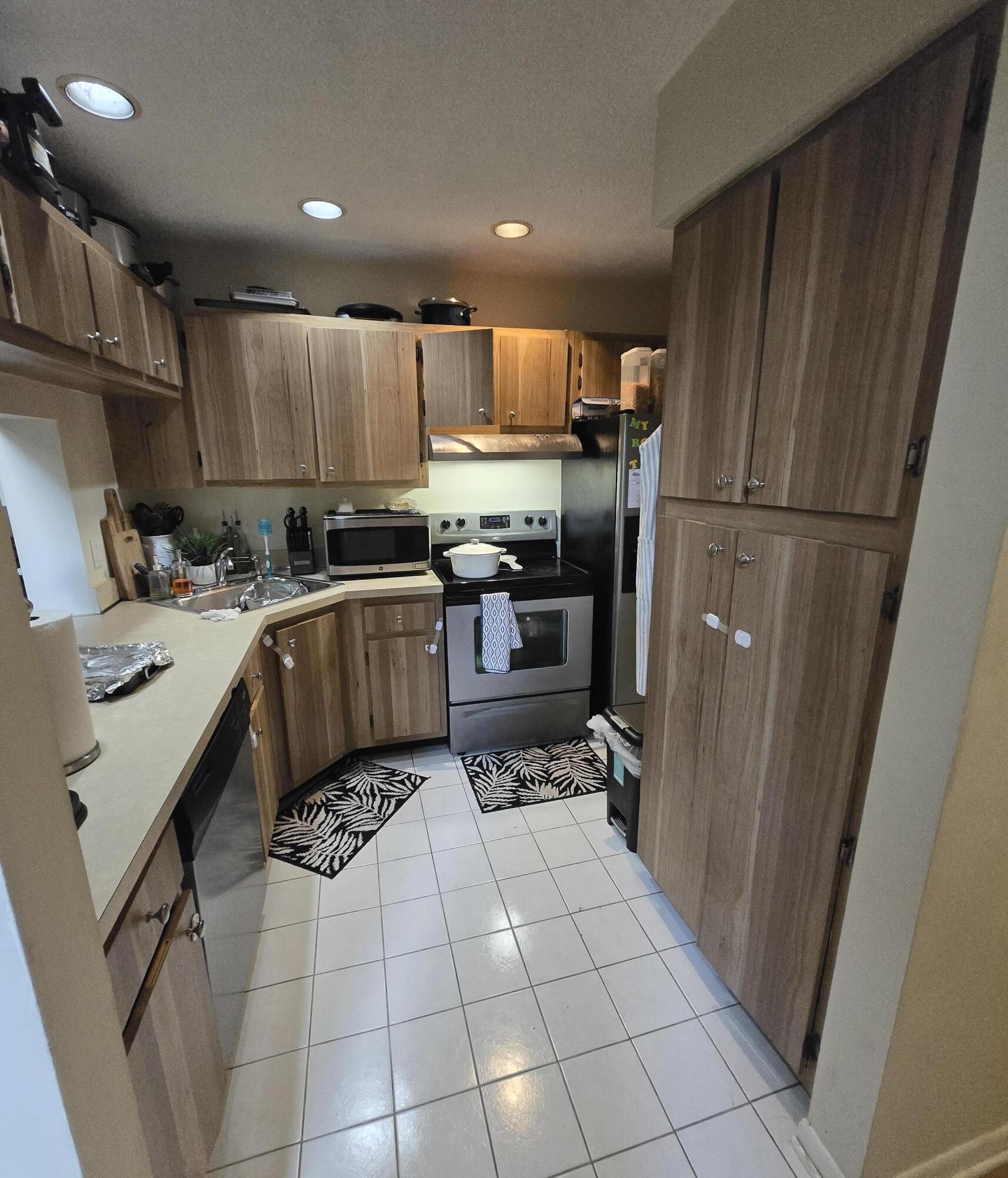 1009 Green Pine Boulevard D3, West Palm Beach, FL 33409, West Palm Beach - Photo 5