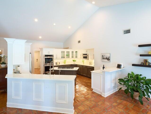 3700 Embassy Drive, West Palm Beach, FL 33401, West Palm Beach - Photo 5