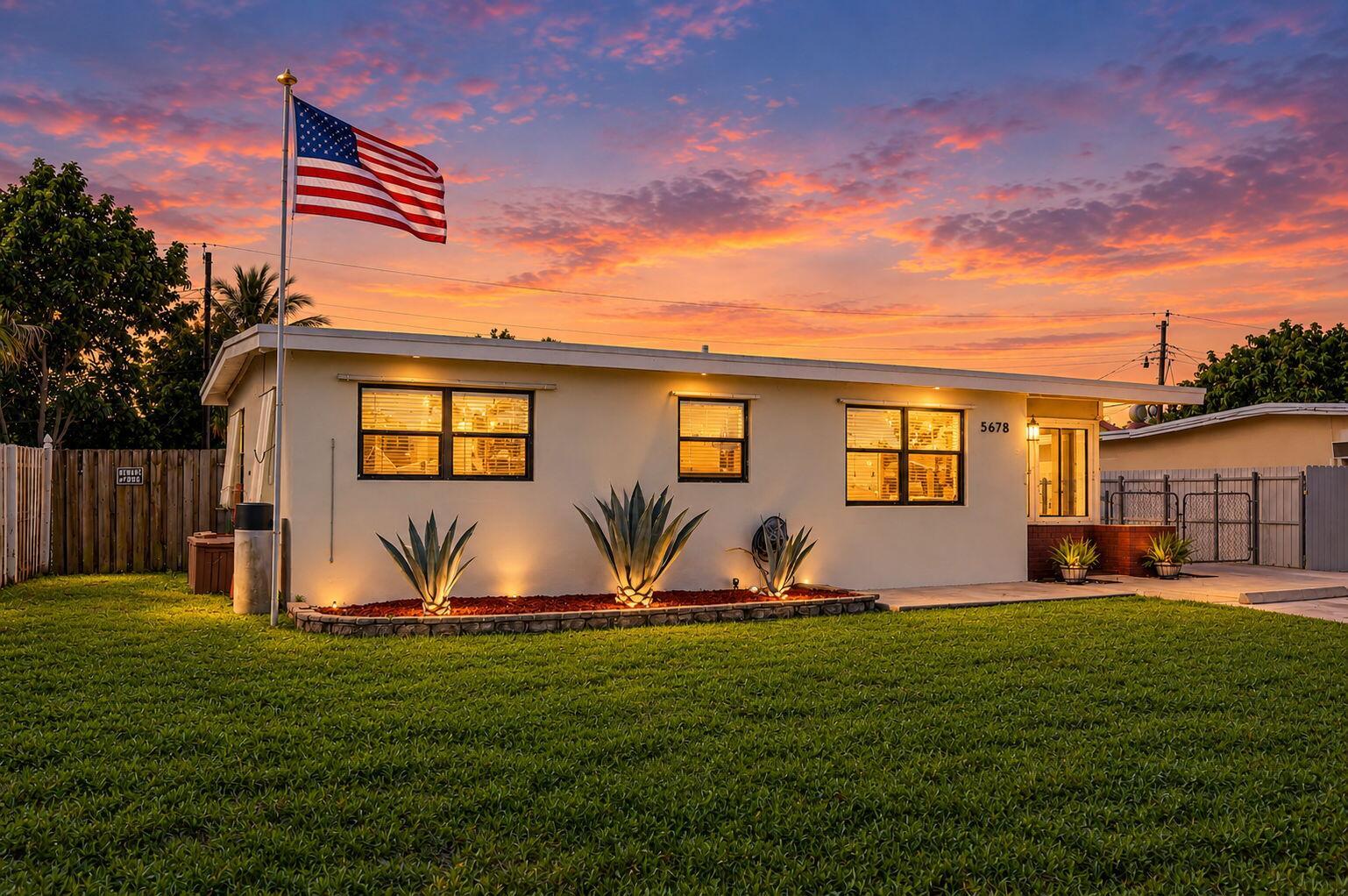 5678 Cinnamon Drive, West Palm Beach, FL 33415, West Palm Beach - Photo 2