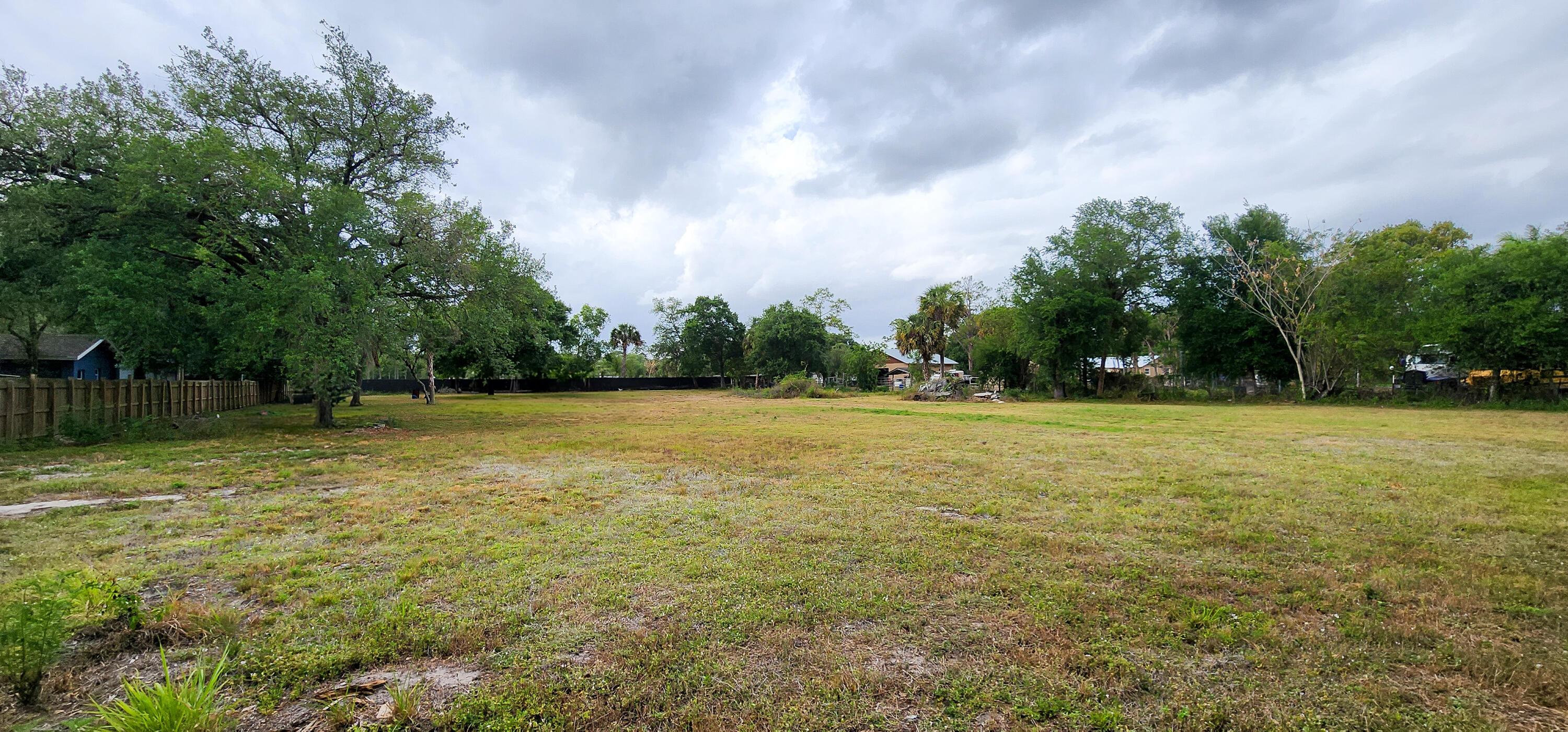 320 S JINETE Street, Clewiston, FL 33440, Clewiston - Photo 3