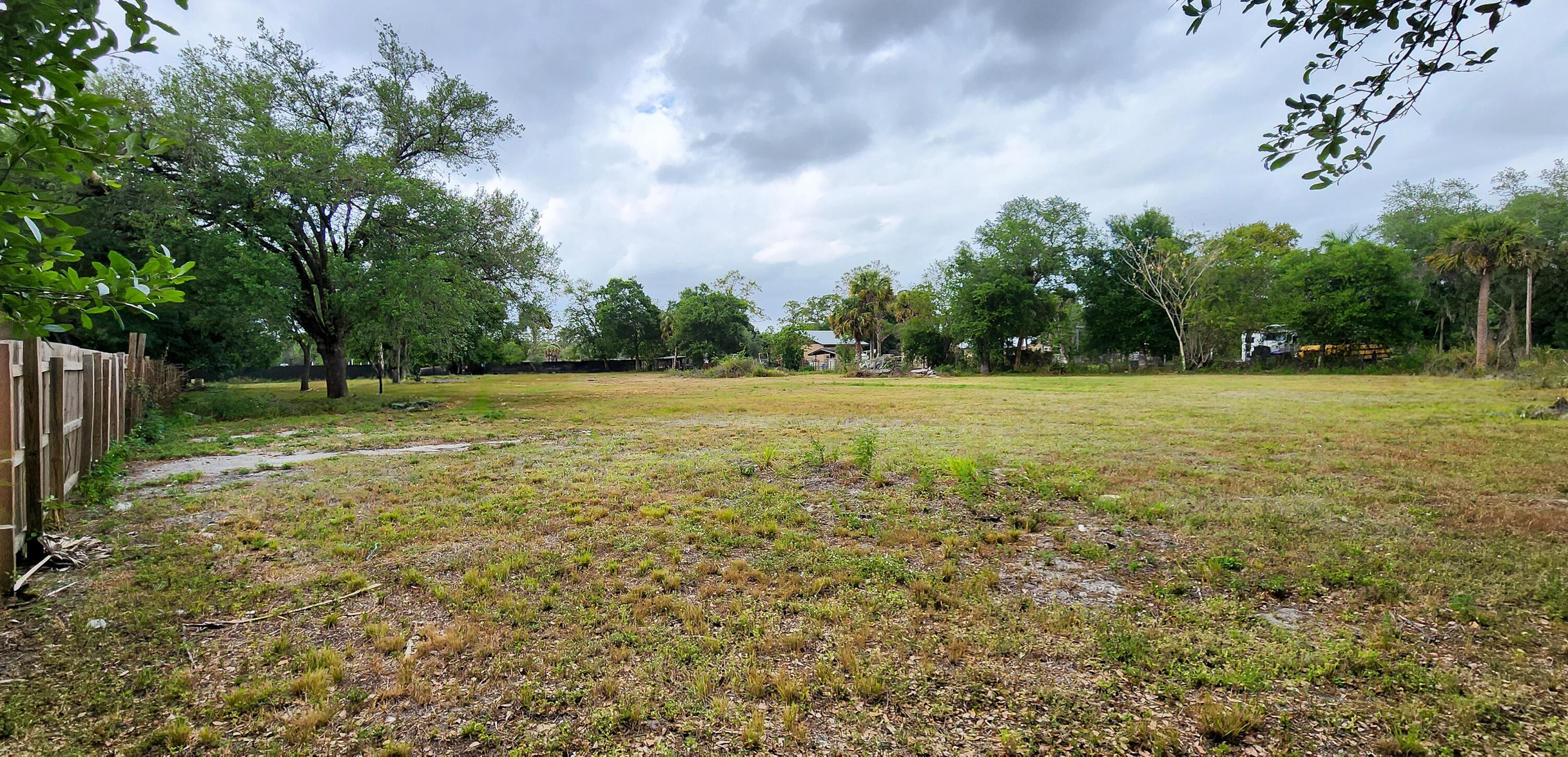 320 S JINETE Street, Clewiston, FL 33440, Clewiston - Photo 4