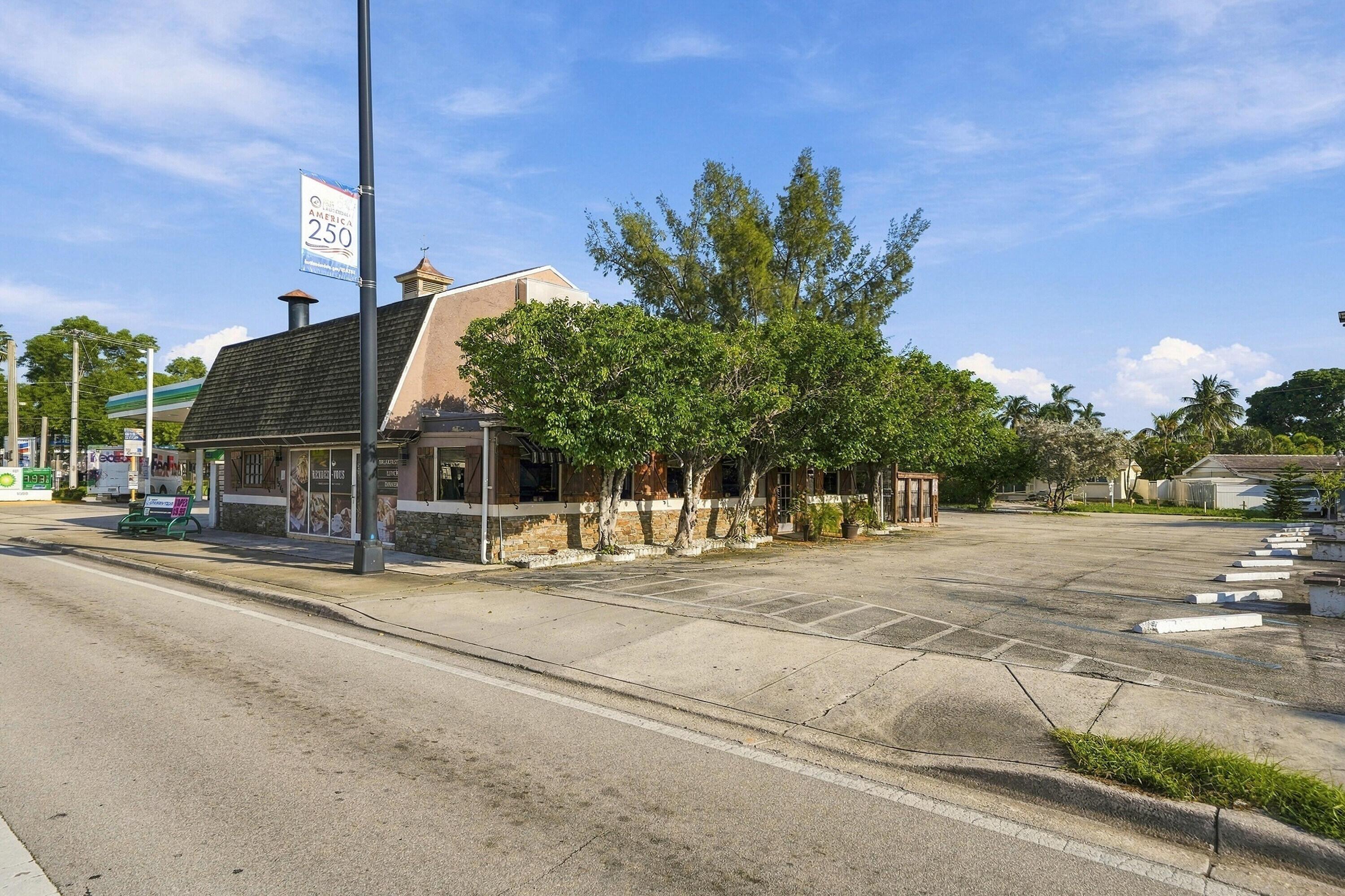 1576 E OAKLAND PARK Boulevard, Oakland Park, FL 33334, Oakland Park - Photo 2