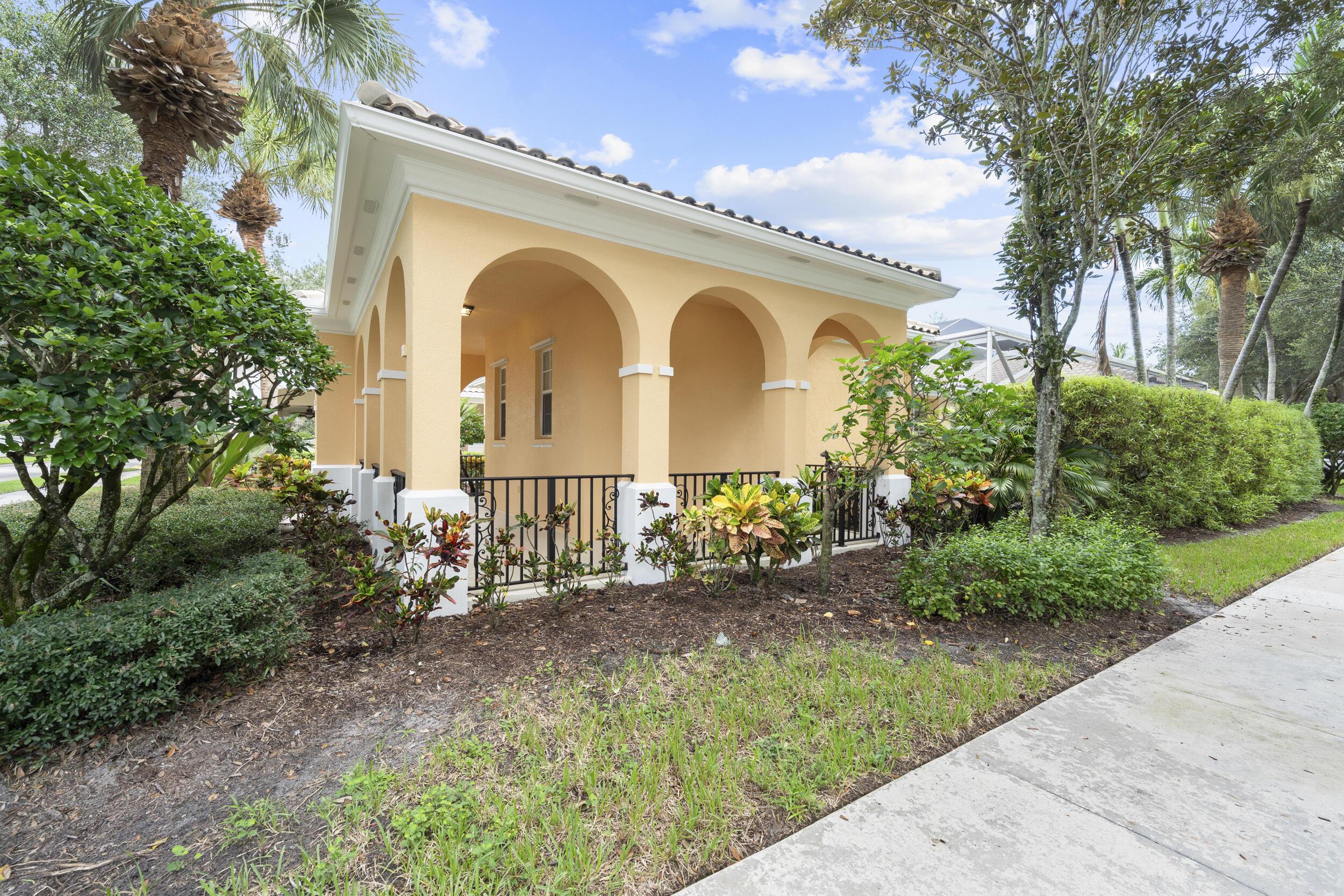 3723 COMMUNITY Drive, Jupiter, FL 33458, Jupiter - Photo 4