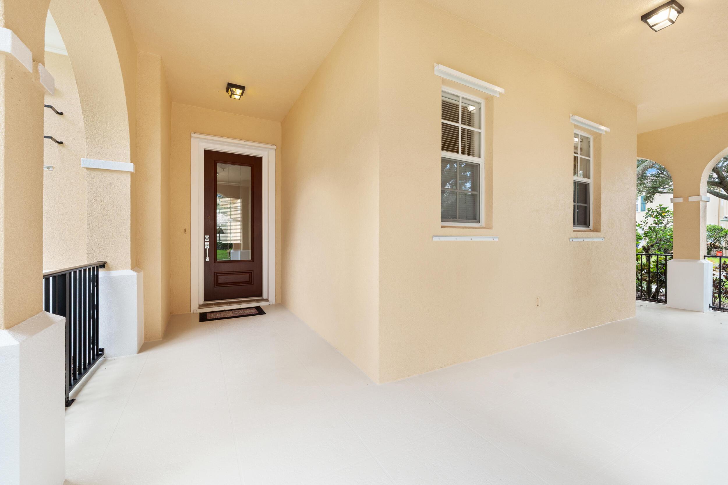 3723 COMMUNITY Drive, Jupiter, FL 33458, Jupiter - Photo 5