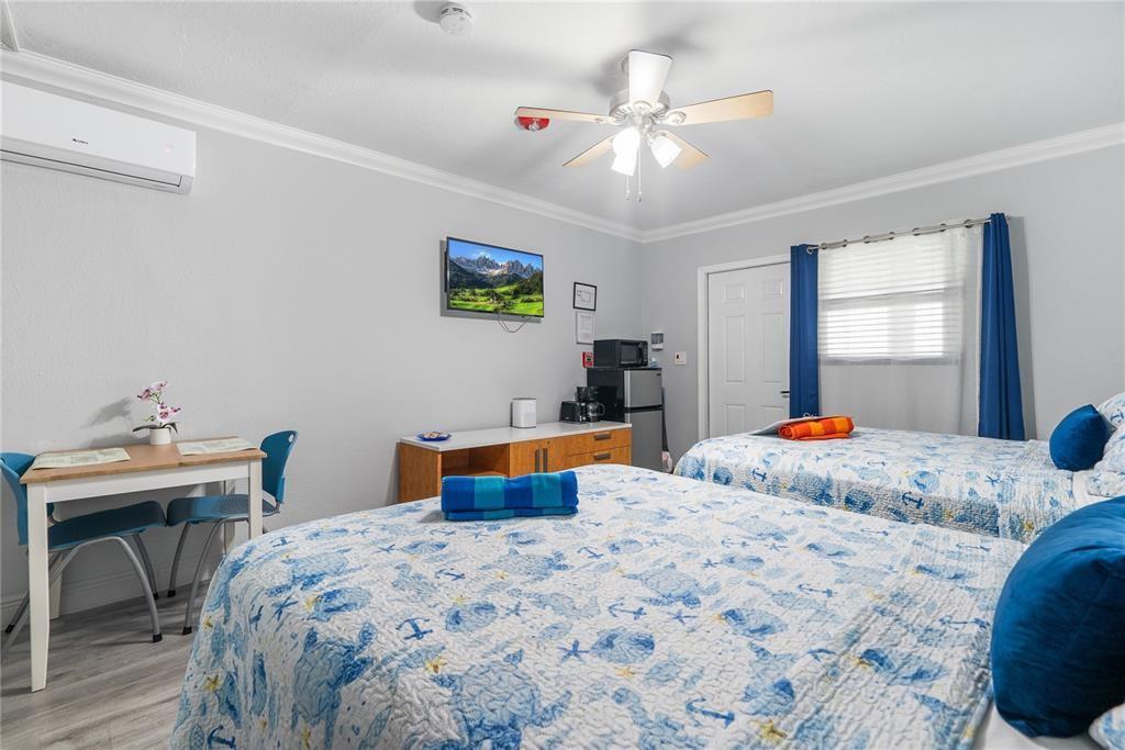 2625 NE 13TH Court 2, Fort Lauderdale, FL 33304, Fort Lauderdale - Photo 3