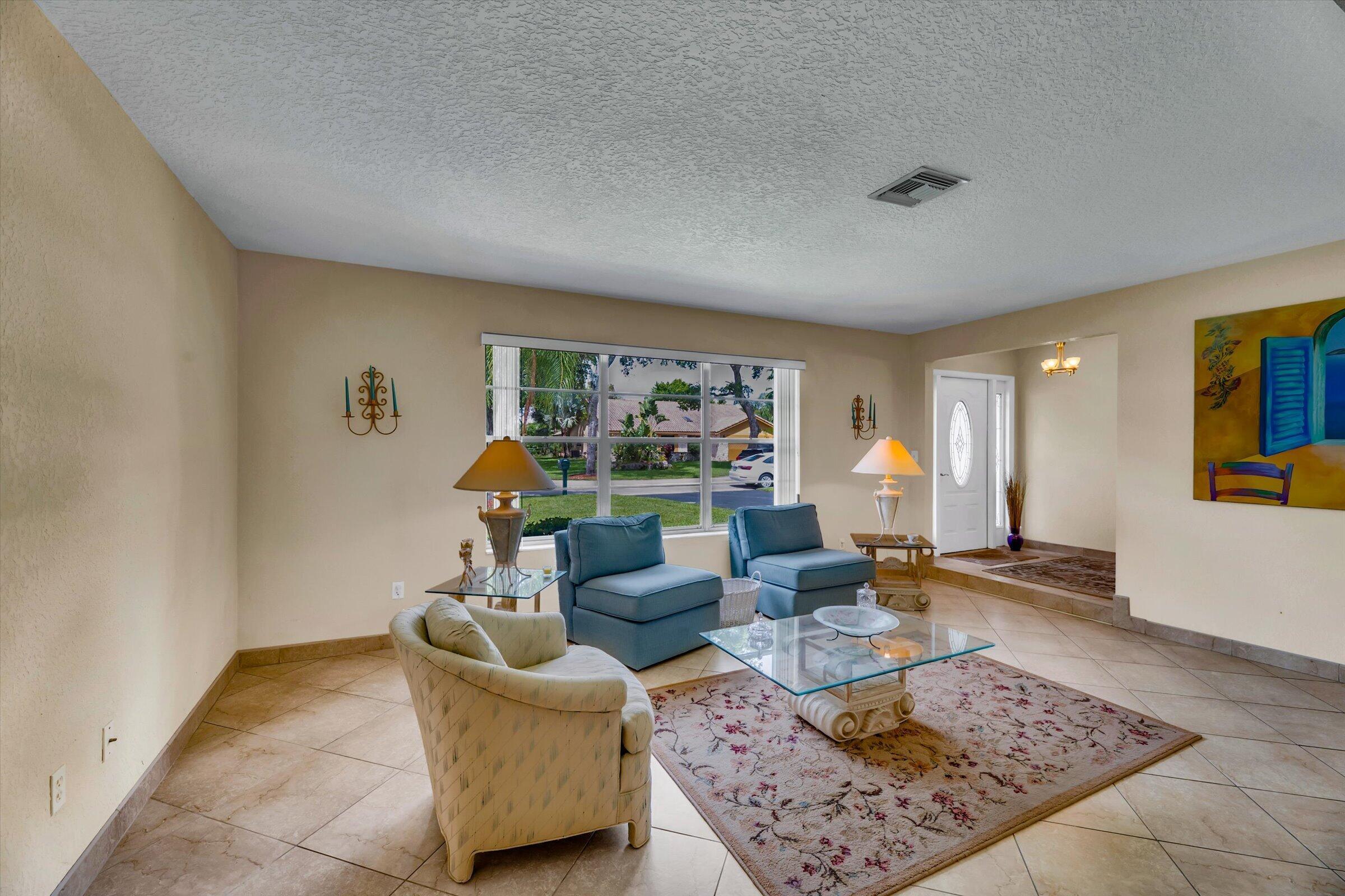 1991 NW 81st Avenue, Coral Springs, FL 33071, Coral Springs - Photo 4