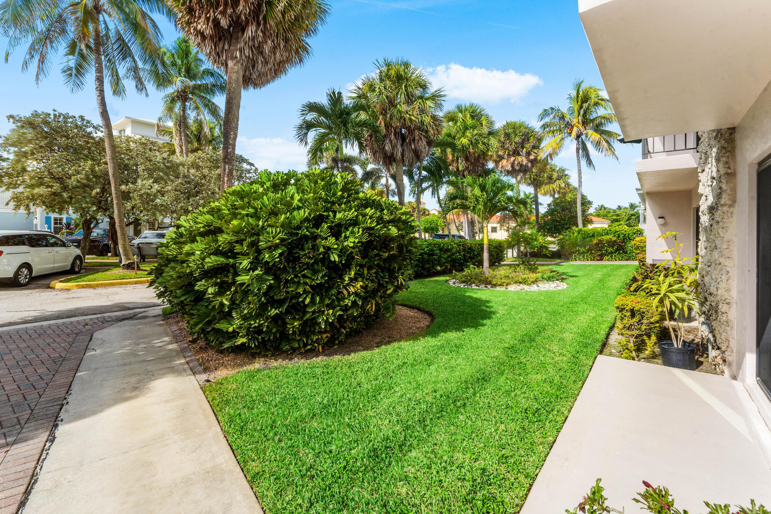 291 Mercury Road 4, Juno Beach, FL 33408, Juno Beach - Photo 3