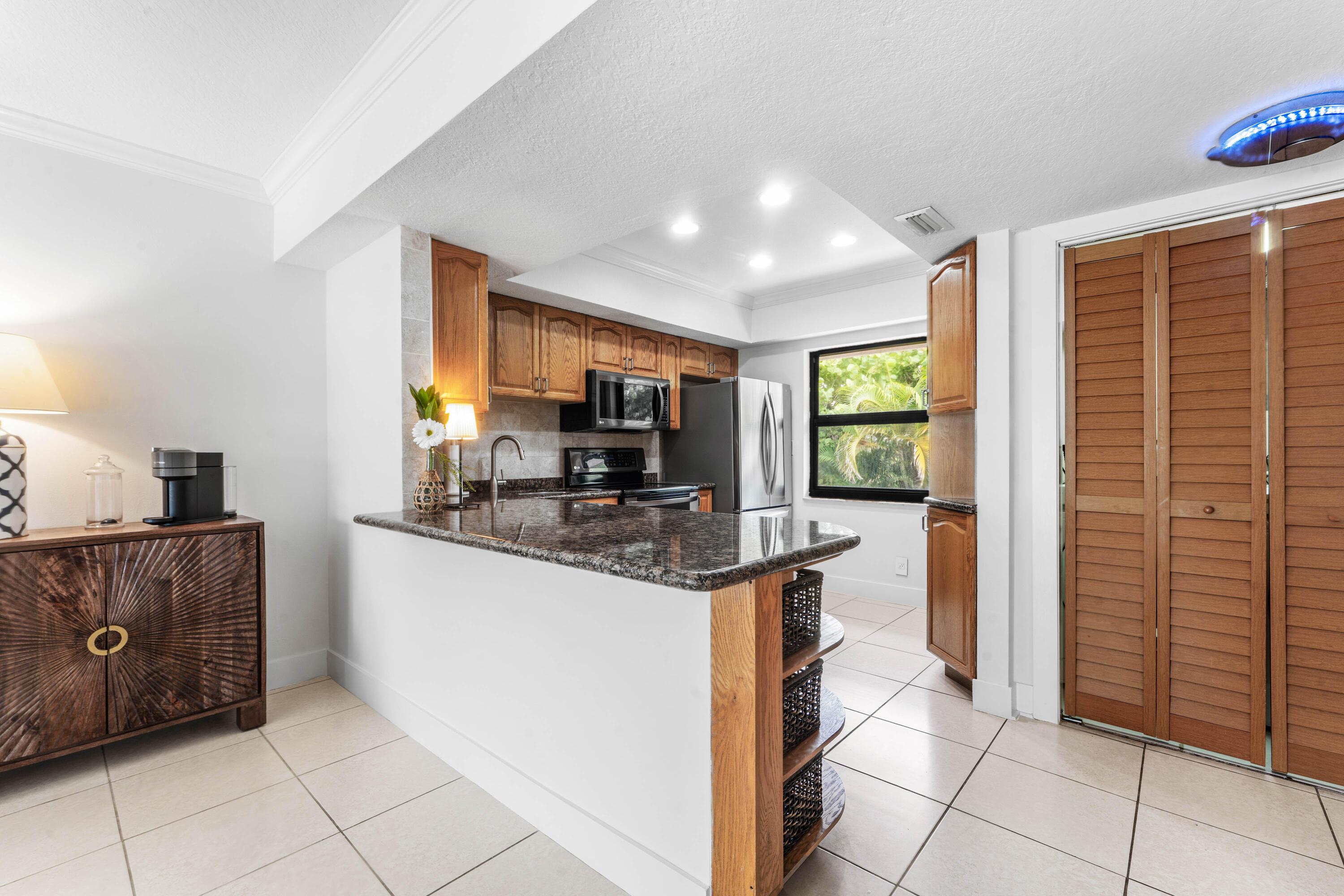 291 Mercury Road 4, Juno Beach, FL 33408, Juno Beach - Photo 5