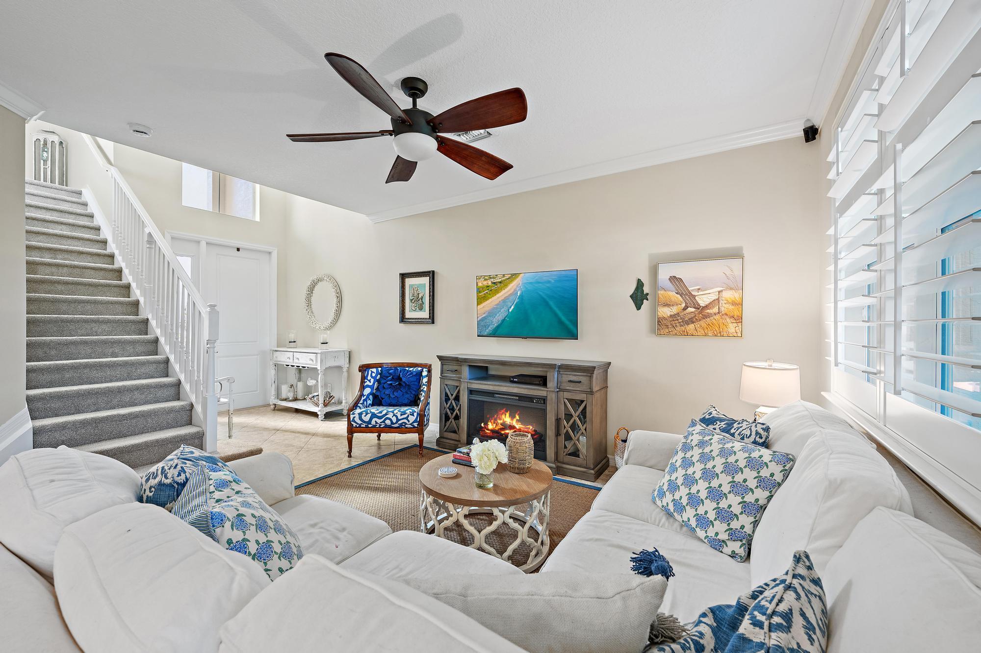 4673 MEDITERRANEAN Circle, Palm Beach Gardens, FL 33418, Palm Beach Gardens - Photo 5