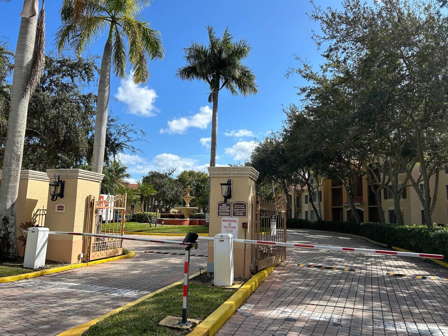 4041 San Marino Boulevard 105, West Palm Beach, FL 33409, West Palm Beach - Photo 2