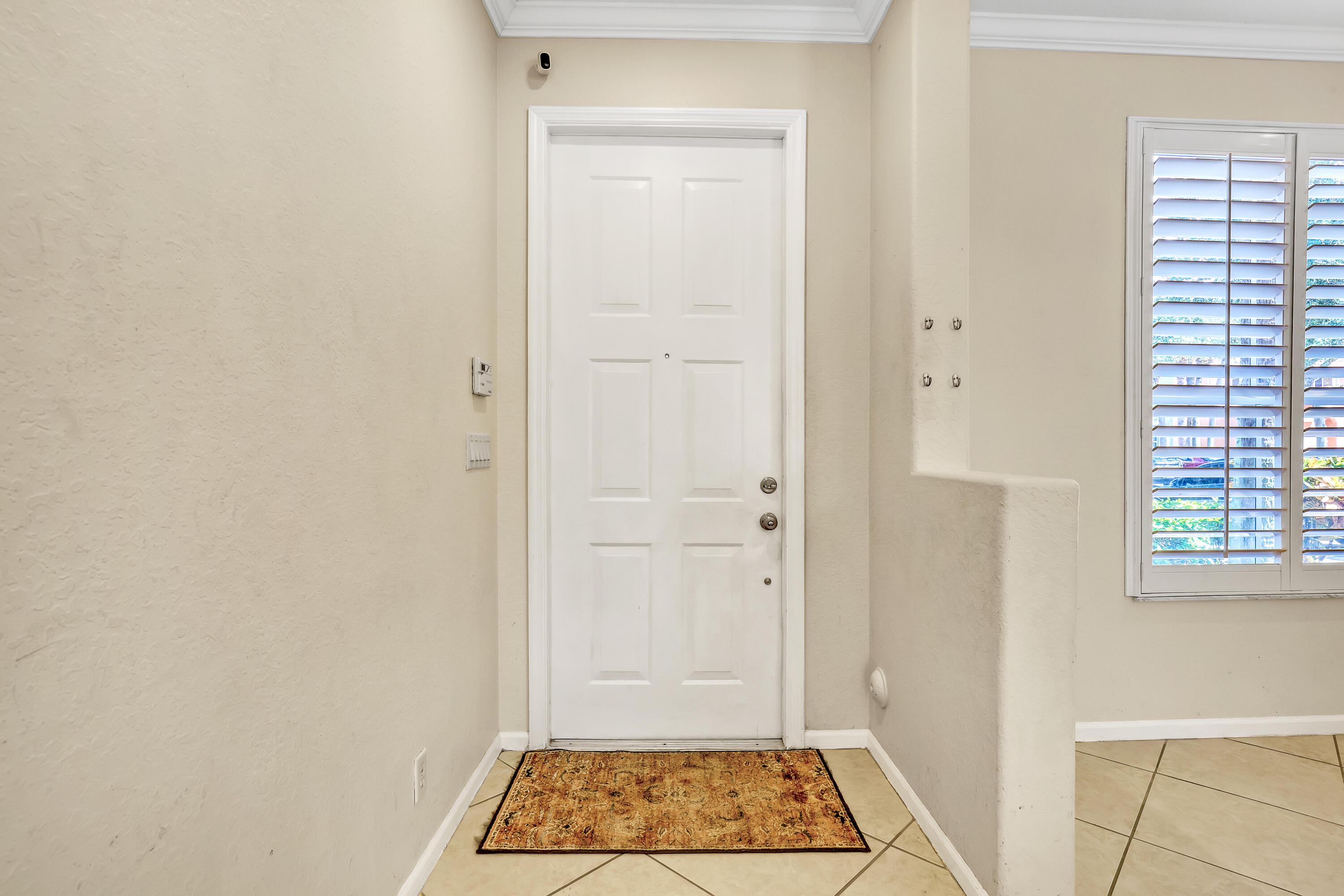4493 Lake Tahoe Circle, West Palm Beach, FL 33409, West Palm Beach - Photo 4