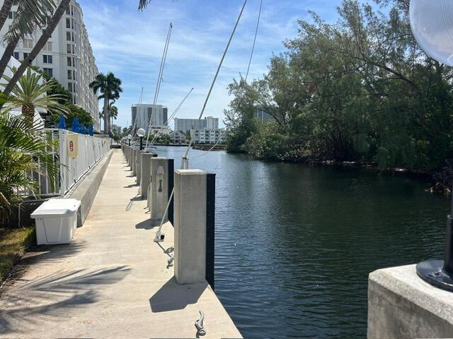 2860 NE 14th Street Causeway 405 D, Pompano Beach, FL 33062, Pompano Beach - Photo 2
