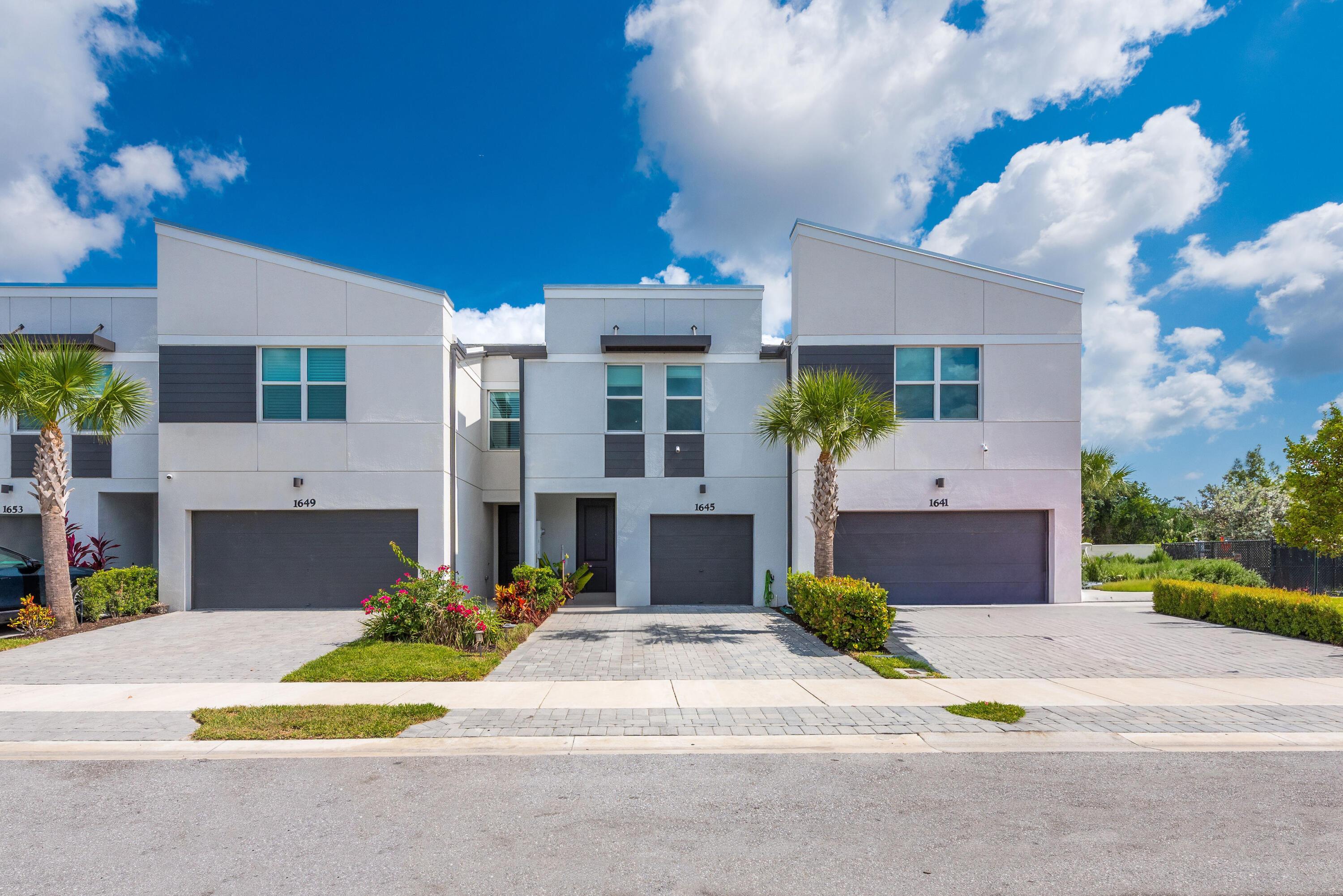 1645 Lindley Street, Mangonia Park, FL 33407, Mangonia Park