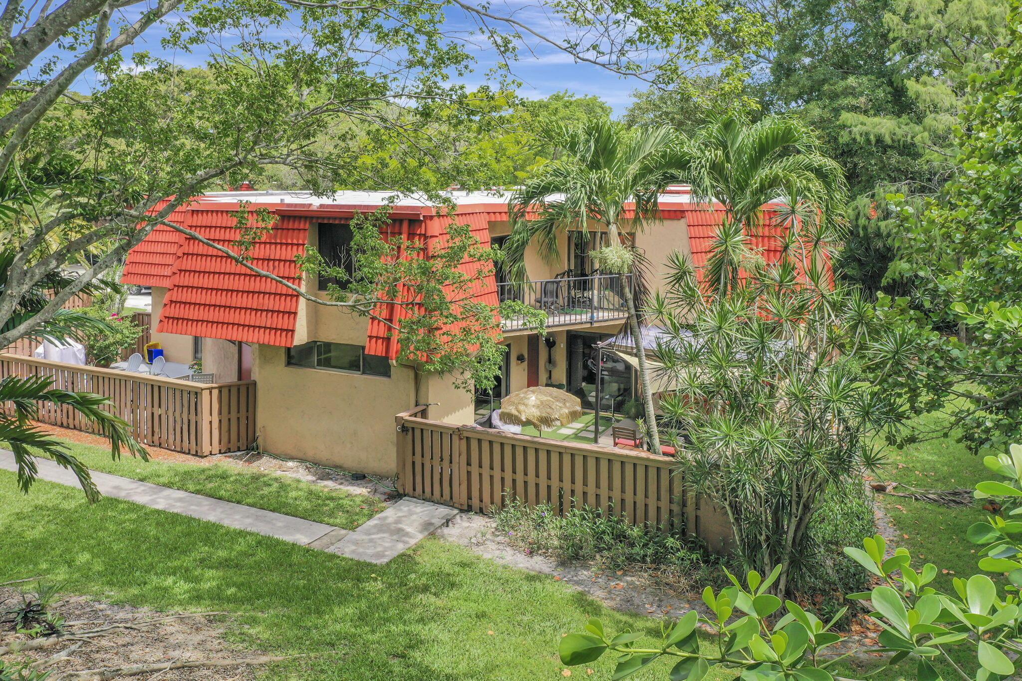 8105 SEVERN Drive C, Boca Raton, FL 33433, Boca Raton - Photo 2