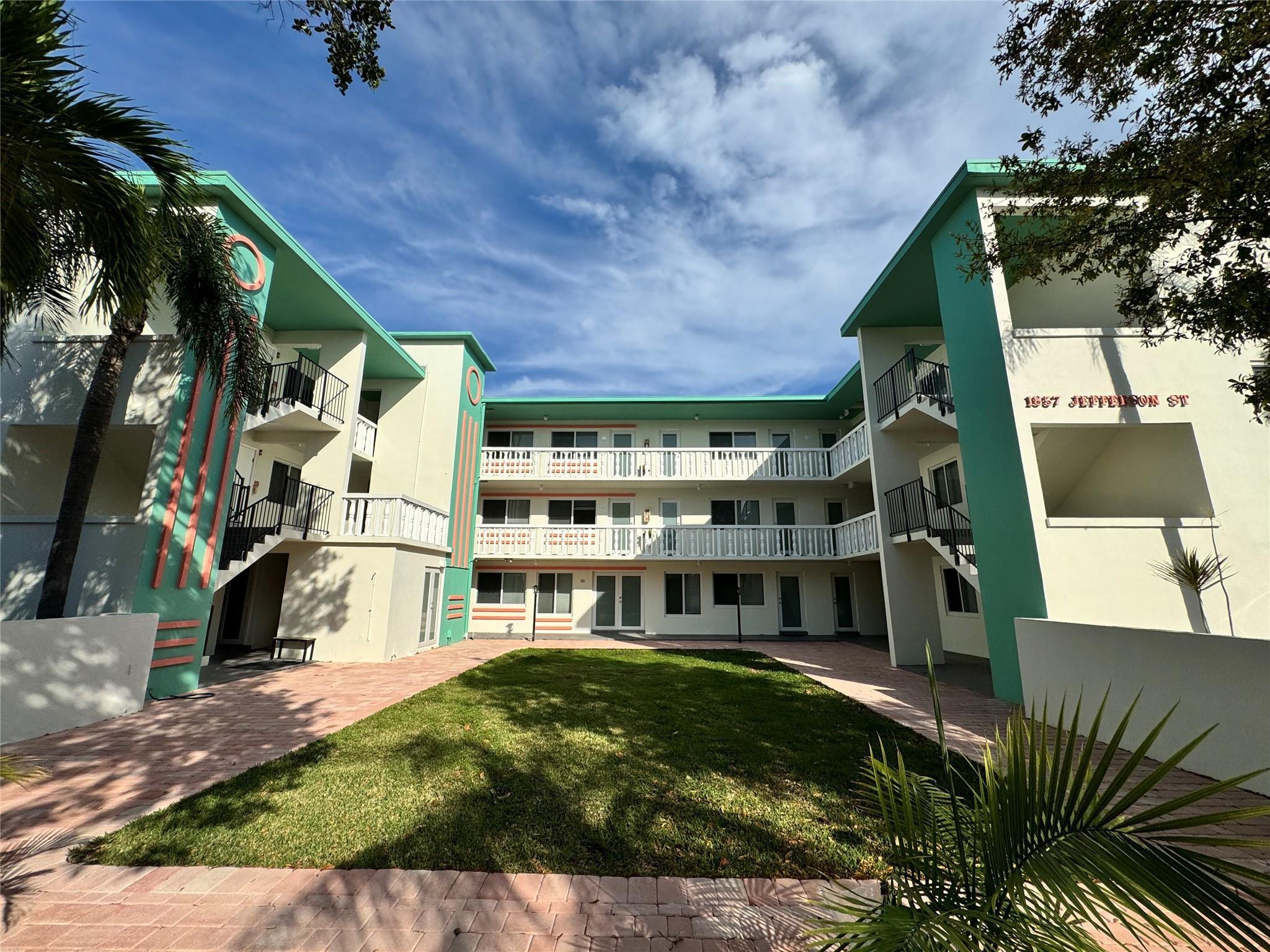1857 Jefferson Street 302, Hollywood, FL 33020, Hollywood - Photo 4