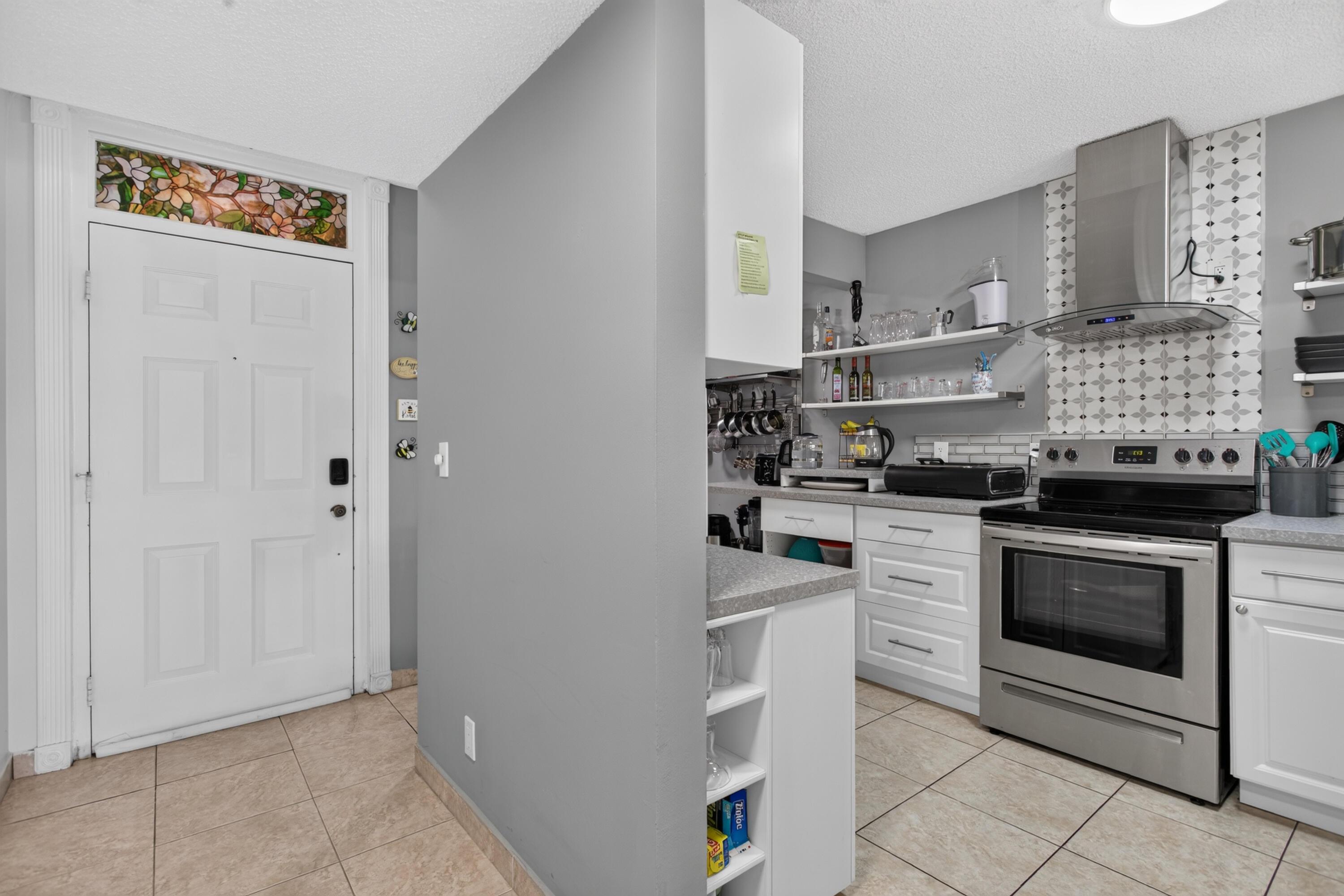 5626 Coral Lake Drive 302, Margate, FL 33063, Margate - Photo 4