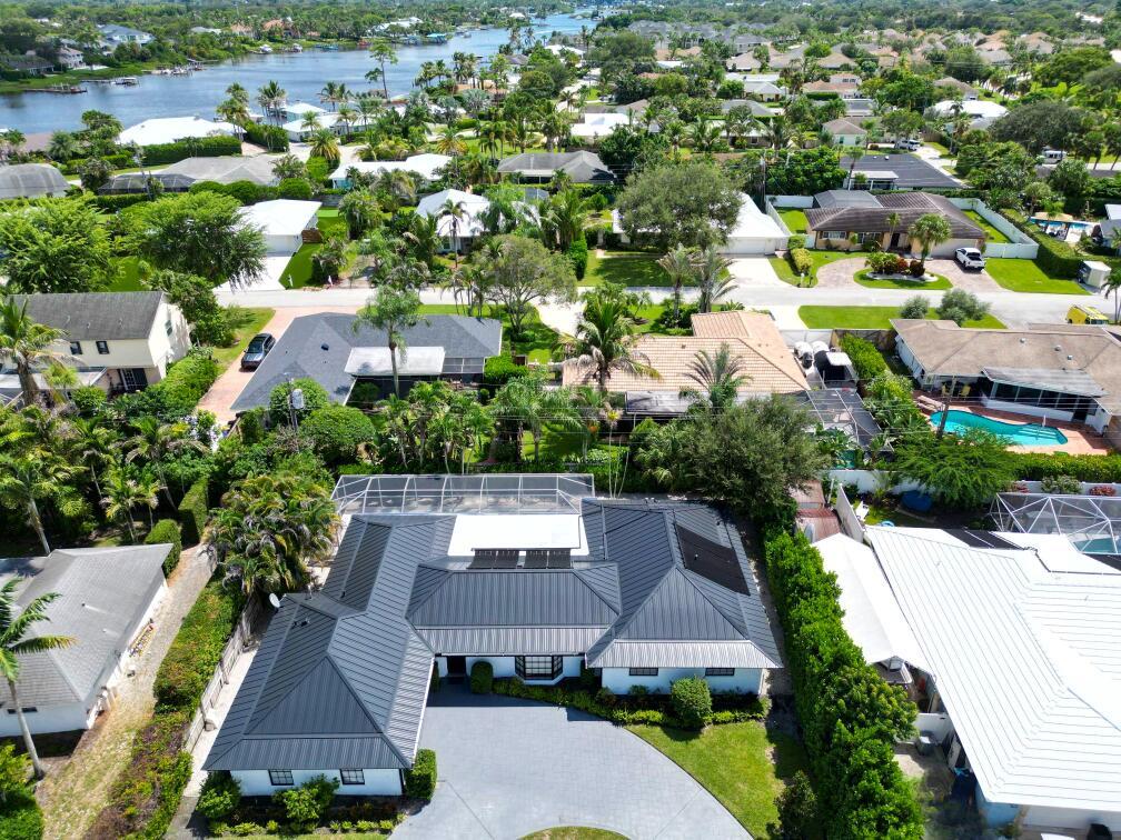 7 SE Paddock Circle, Jupiter, FL 33469, Jupiter - Photo 2