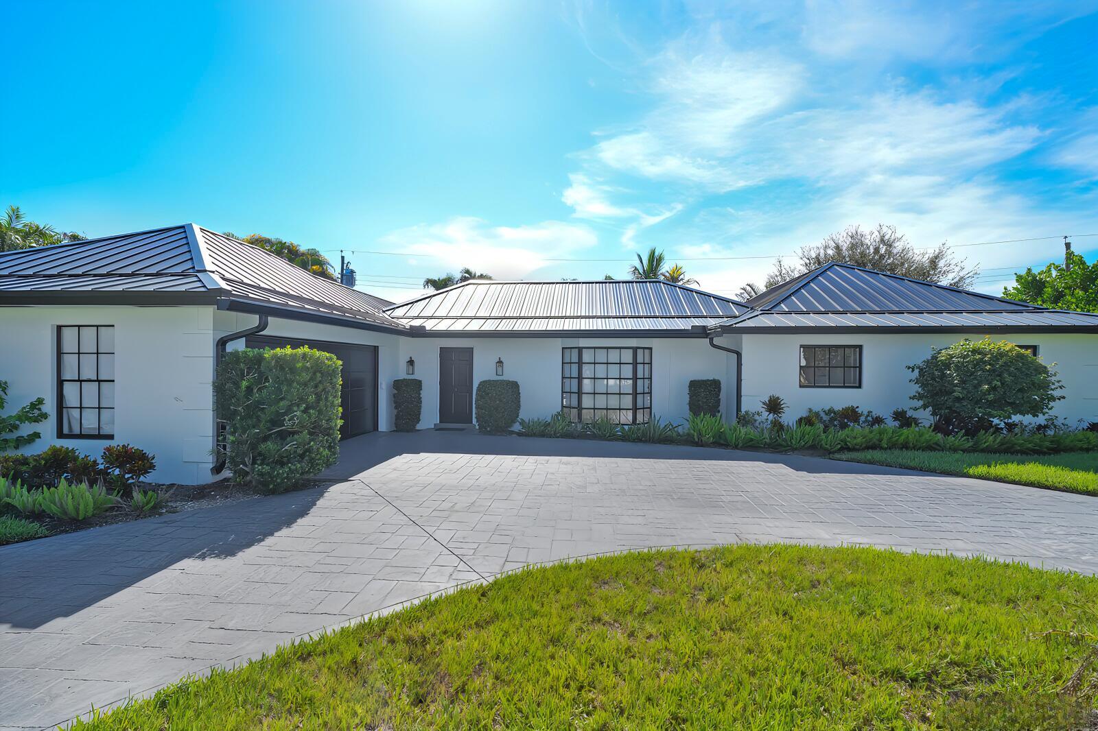 7 SE Paddock Circle, Jupiter, FL 33469, Jupiter