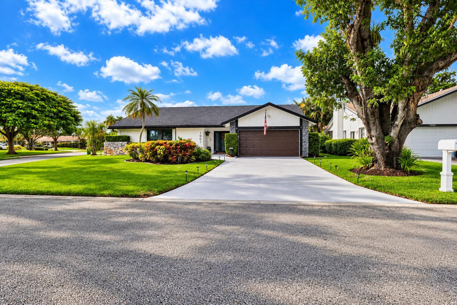 7007 NW 40TH Place, Coral Springs, FL 33065, Coral Springs - Photo 2