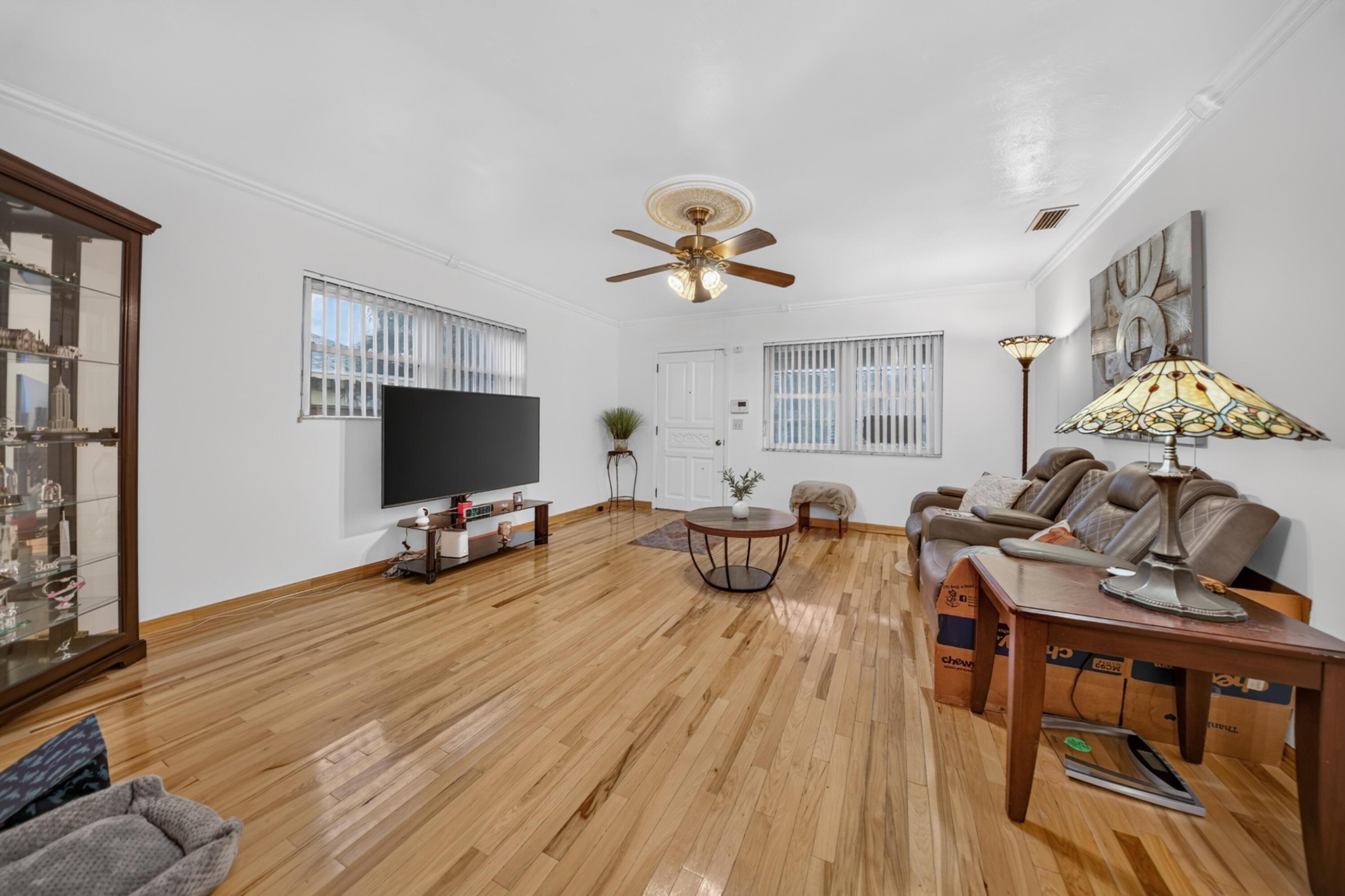 2310 SCOTT Street, Hollywood, FL 33020, Hollywood - Photo 5