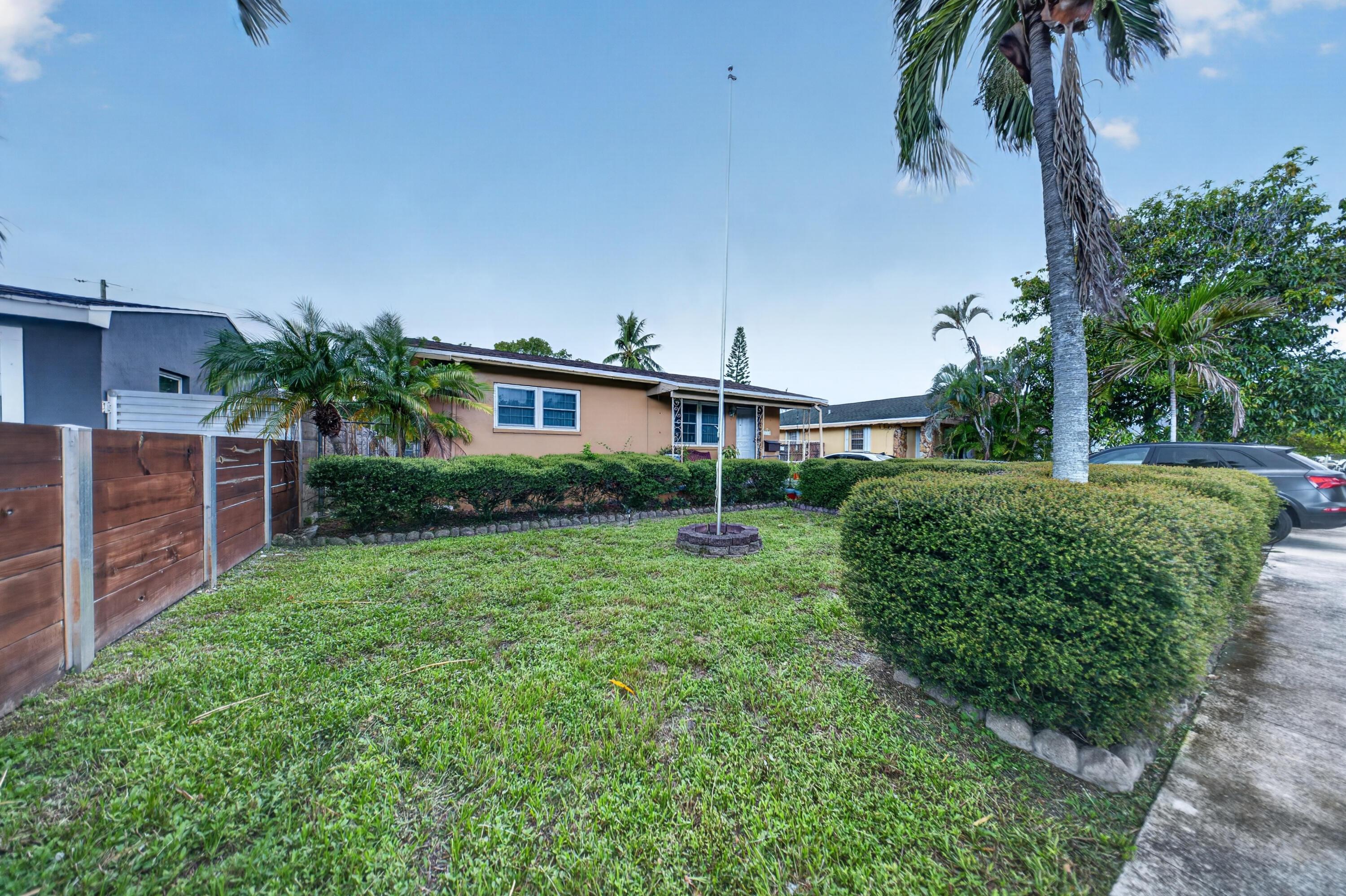2310 SCOTT Street, Hollywood, FL 33020, Hollywood - Photo 3