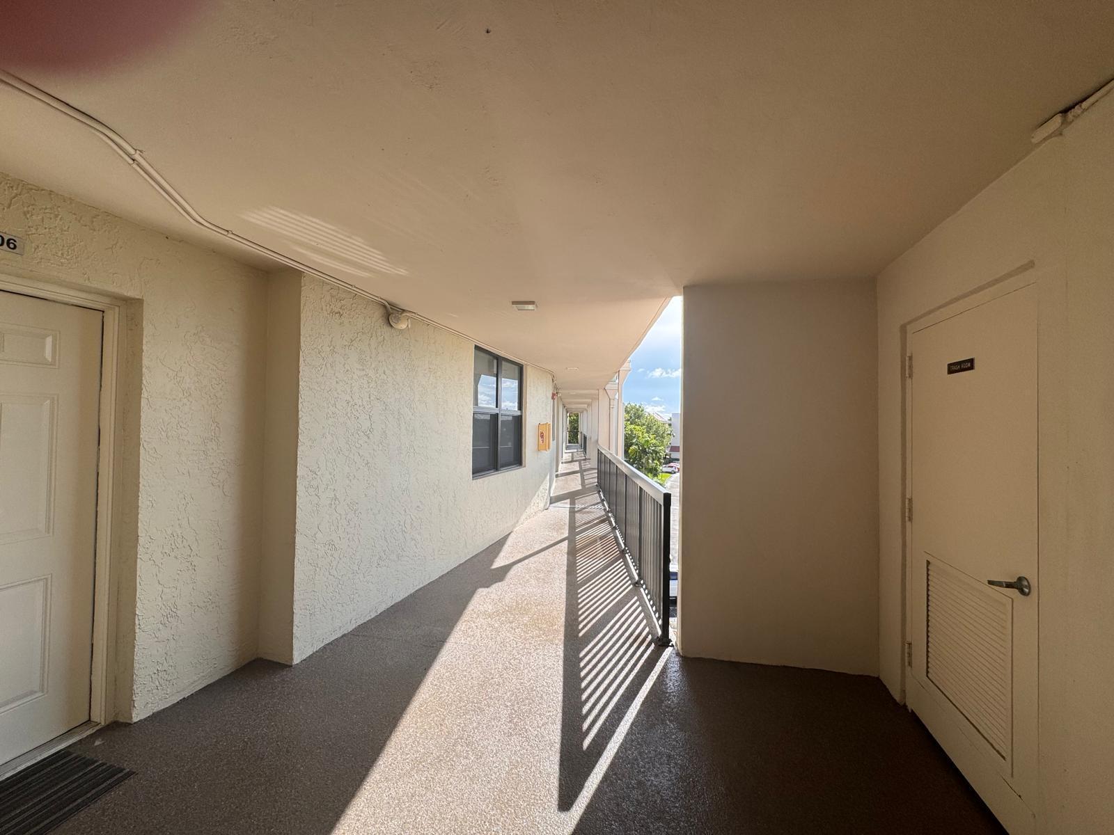 115 LAKE EMERALD Drive 410, Oakland Park, FL 33309, Oakland Park - Photo 4