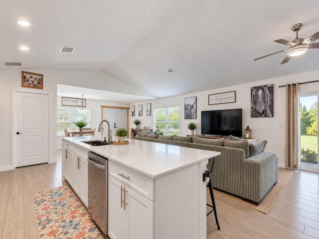 7735 101ST Court, Vero Beach, FL 32967, Vero Beach - Photo 4