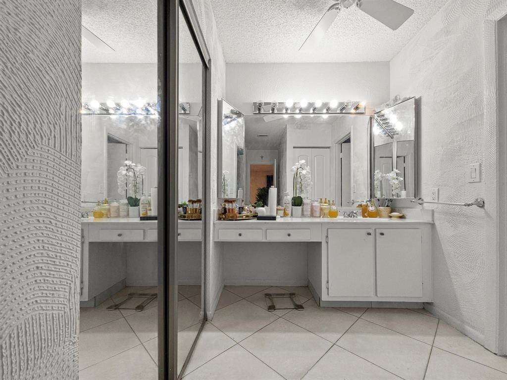 9286 Vista Del Lago B, Boca Raton, FL 33428, Boca Raton - Photo 5