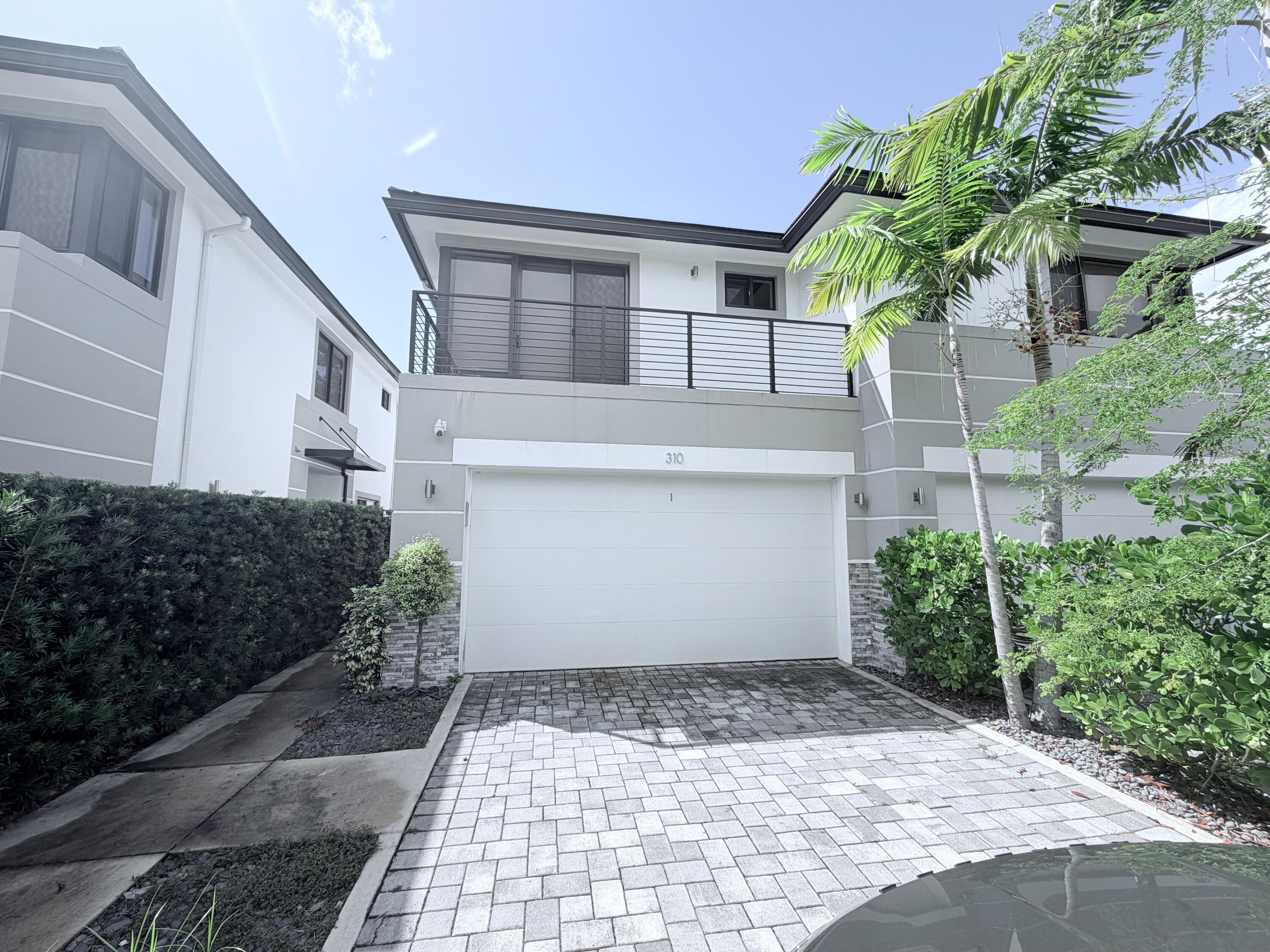 310 SW 9th Street 1, Fort Lauderdale, FL 33315, Fort Lauderdale