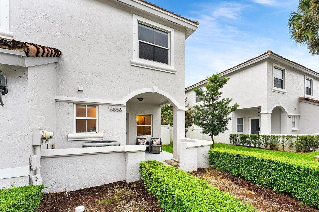 16856 SW 1ST Place, Pembroke Pines, FL 33027, Pembroke Pines - Photo 5