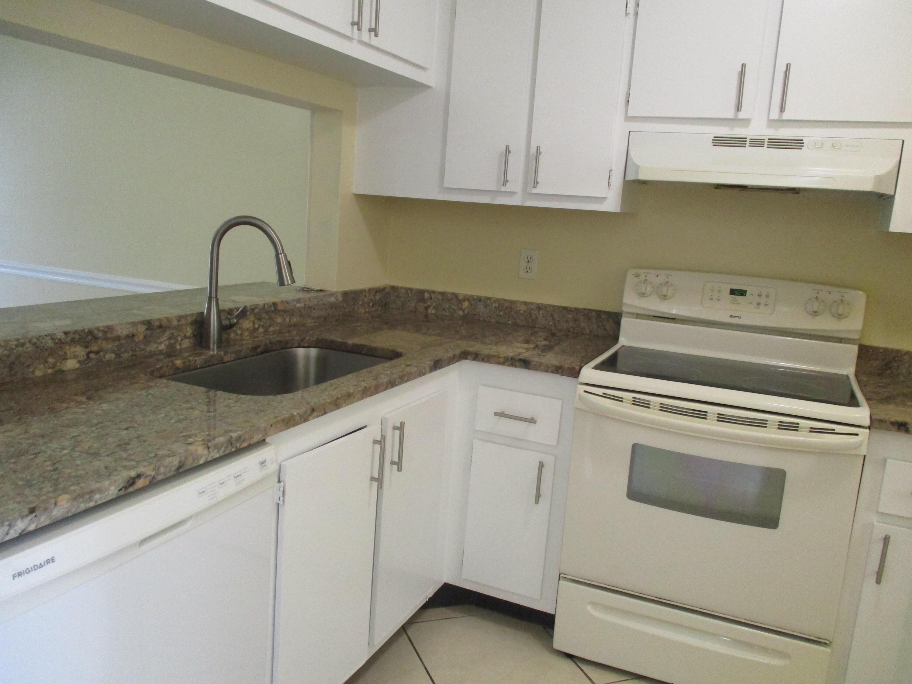 9389 NW 1ST Court 201, Pembroke Pines, FL 33024, Pembroke Pines - Photo 3