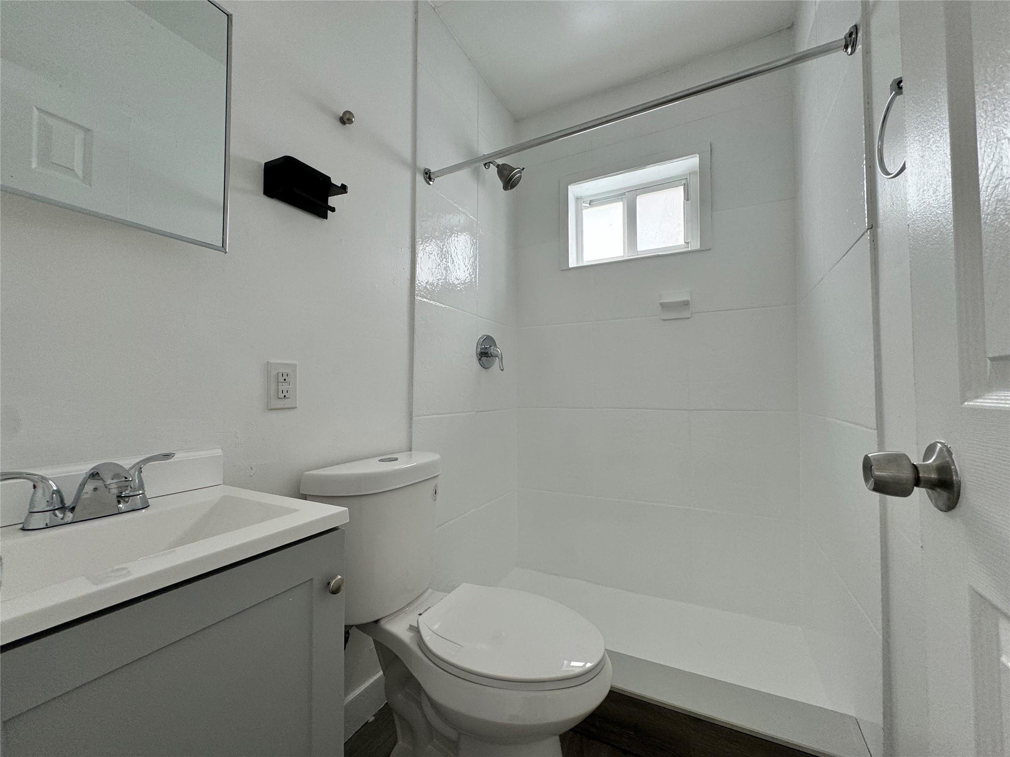 1857 Madison Street 2, Hollywood, FL 33020, Hollywood - Photo 5