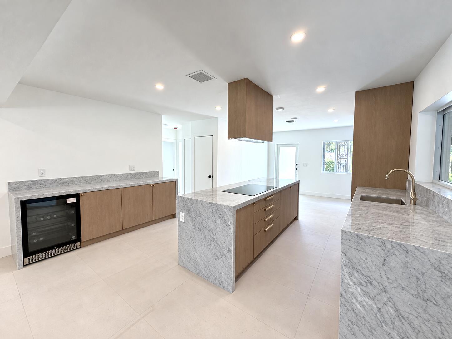 1516 NE 15th Avenue, Fort Lauderdale, FL 33304, Fort Lauderdale - Photo 2