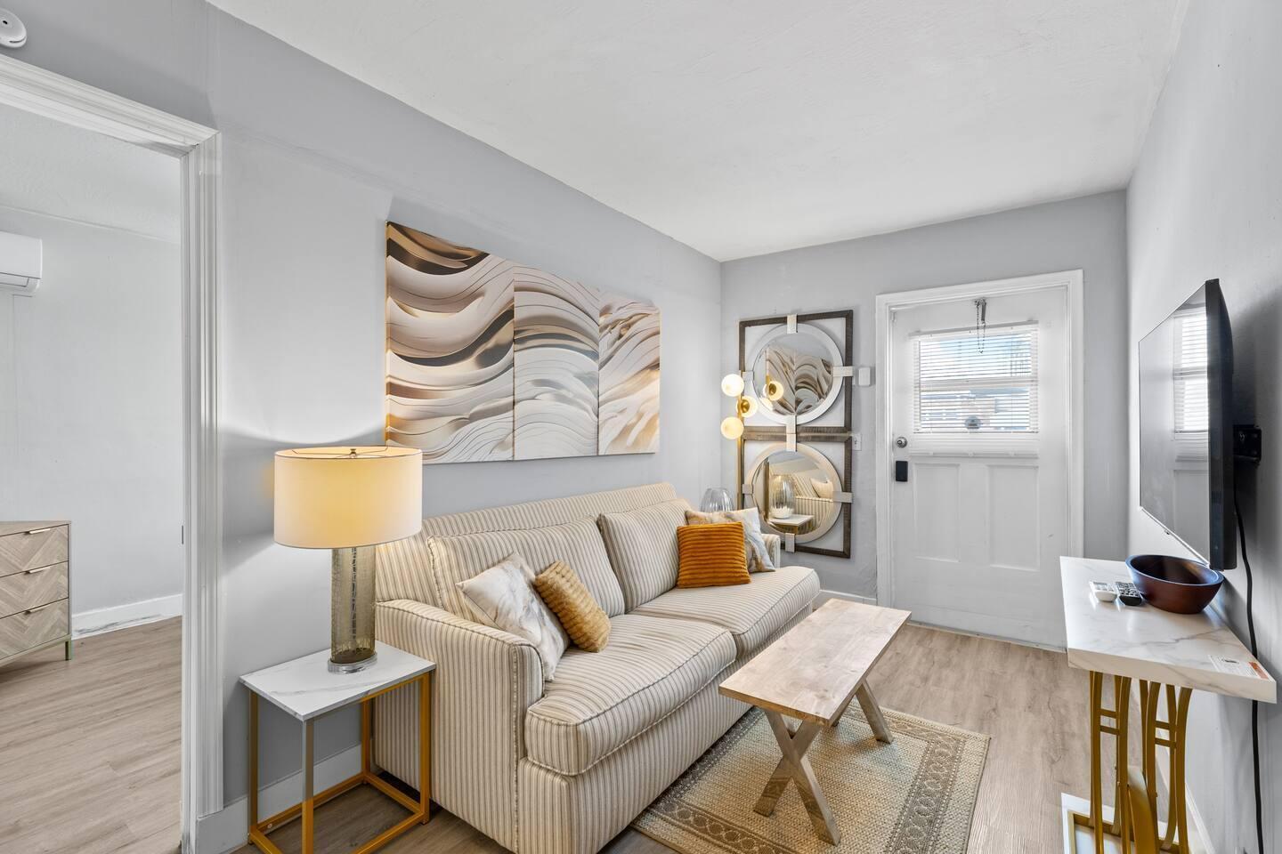 1826 Sherman Street Apt 8, Hollywood, FL 33020, Hollywood - Photo 2