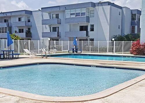 2496 SW 17th Avenue 5205, Miami, FL 33145, Miami - Photo 2