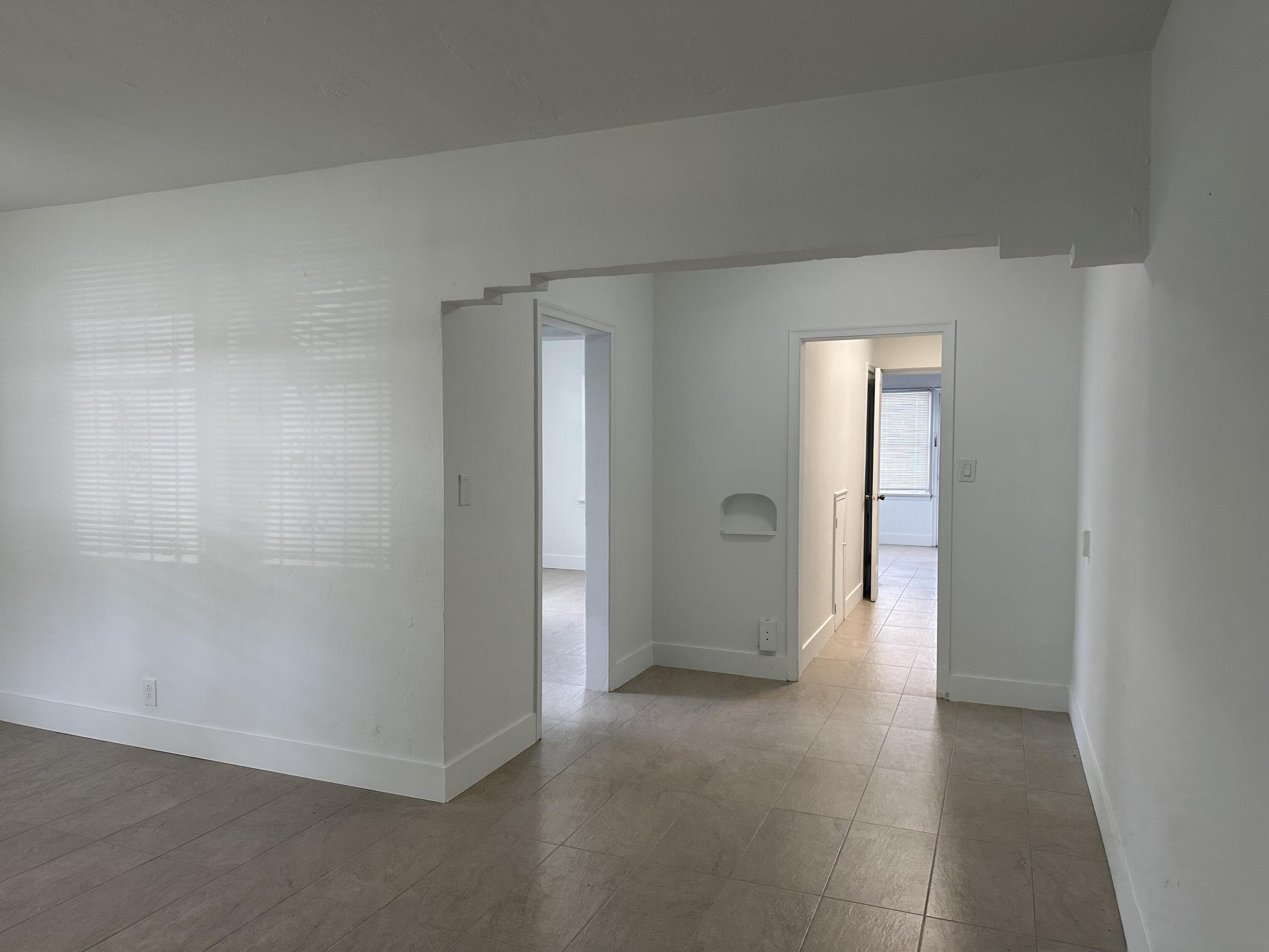 1018 NE 3rd Street 1018, Fort Lauderdale, FL 33301, Fort Lauderdale - Photo 2