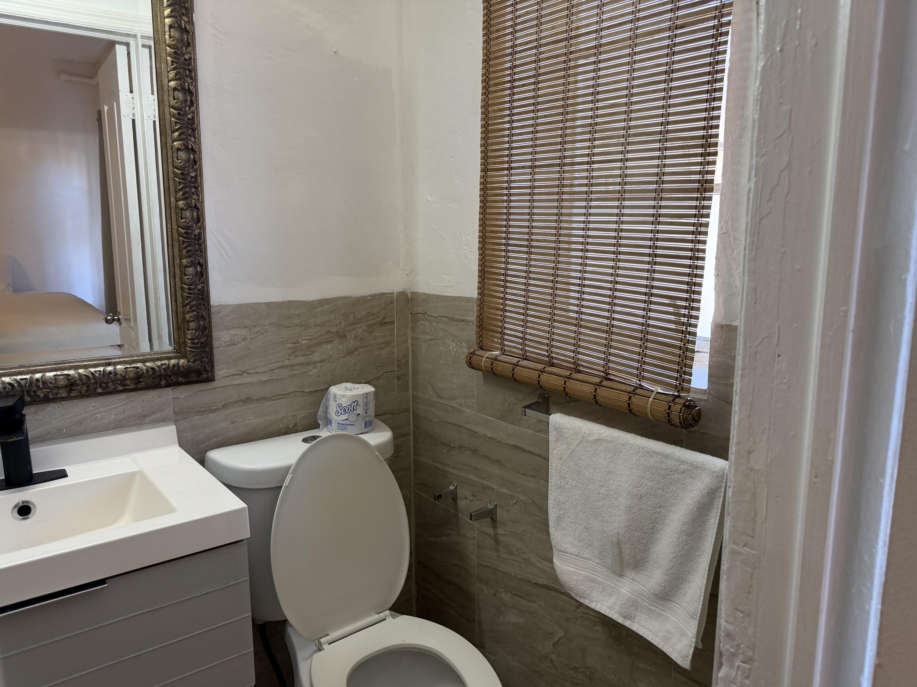 380 S FEDERAL Highway 11, Dania Beach, FL 33004, Dania Beach - Photo 2