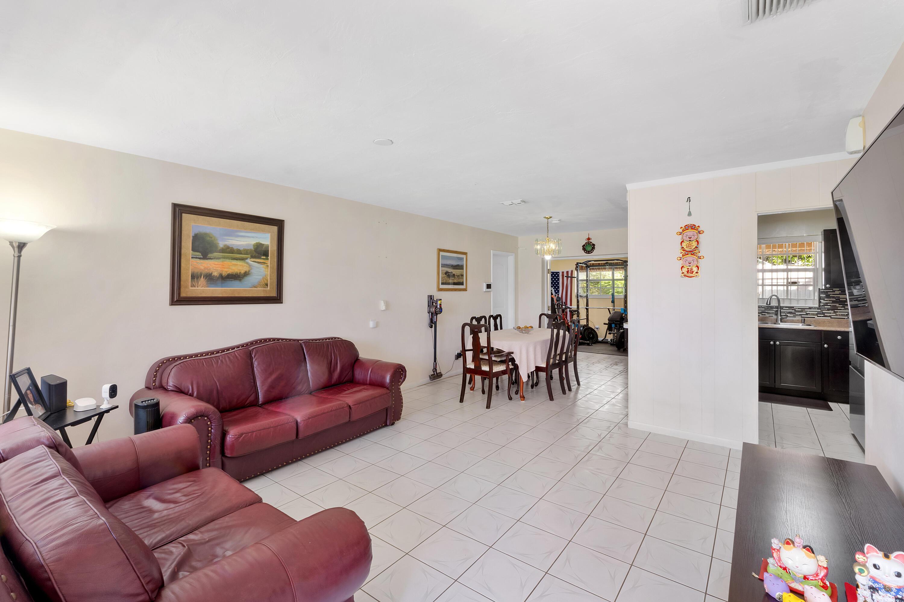 7081 TAYLOR Street, Hollywood, FL 33024, Hollywood - Photo 5