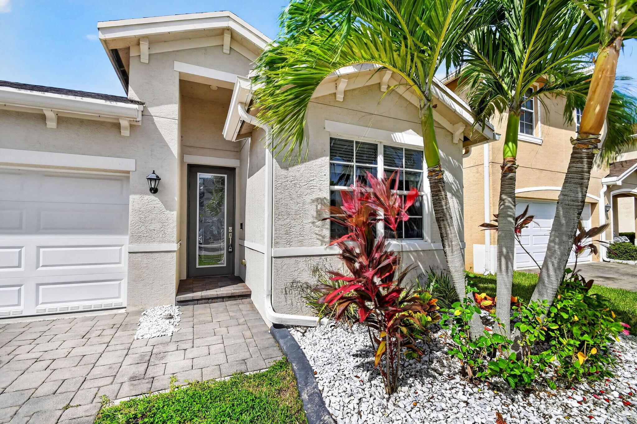 4065 Tomoka Drive, Lake Worth, FL 33462, Lake Worth - Photo 4