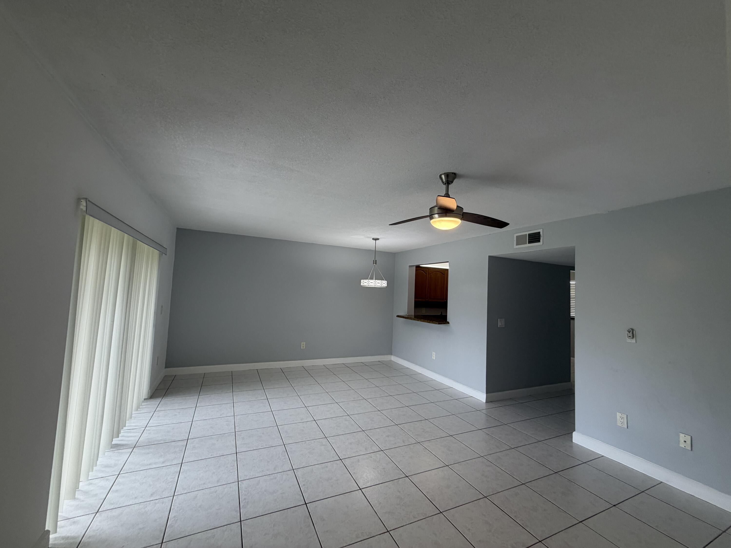 23398 Lyons Road 304, Boca Raton, FL 33428, Boca Raton - Photo 4