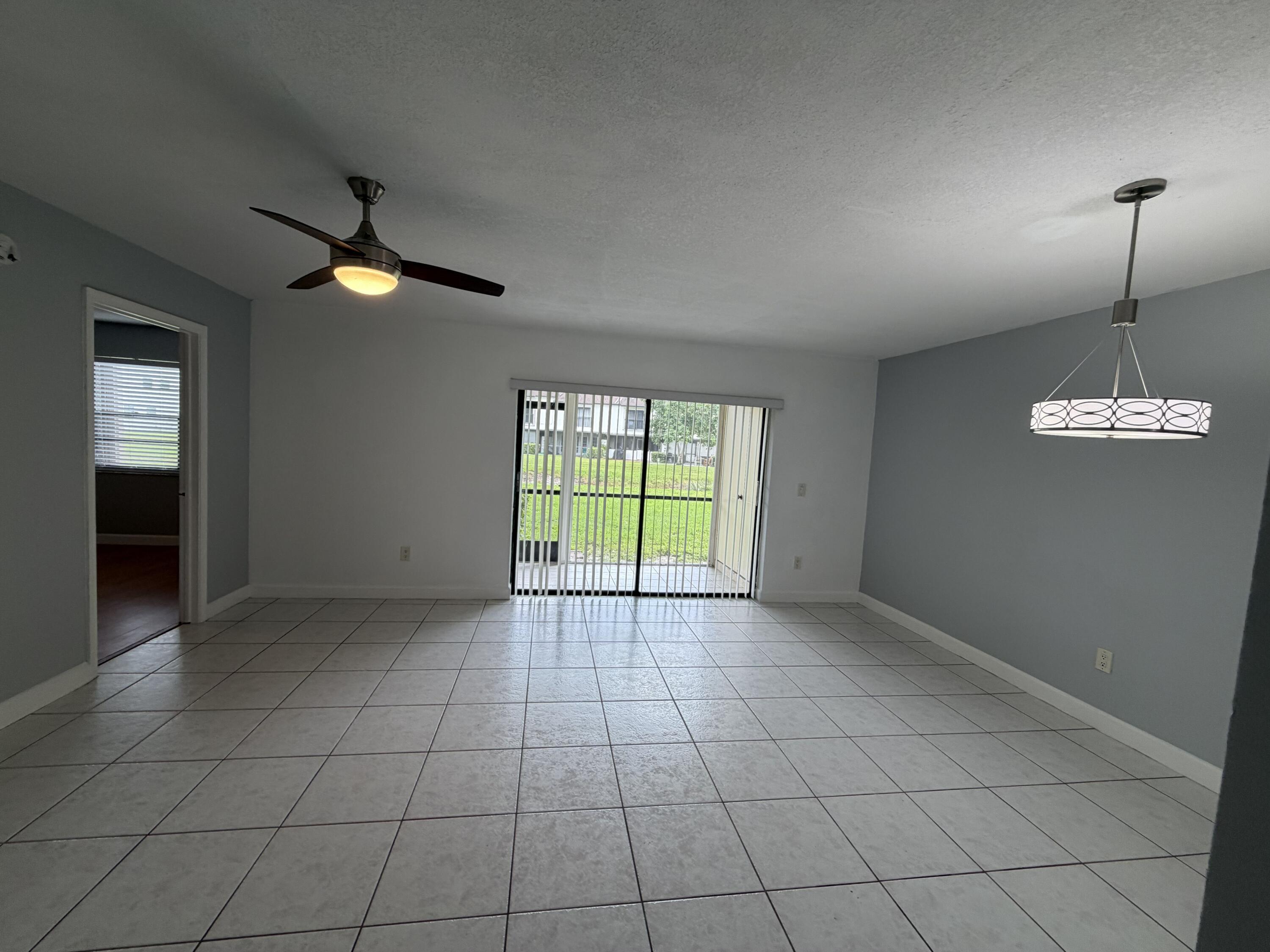 23398 Lyons Road 304, Boca Raton, FL 33428, Boca Raton - Photo 3