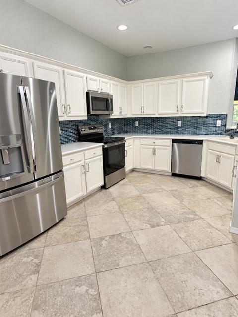 1571 SE HAMPSHIRE Way 102, Stuart, FL 34994, Stuart - Photo 2
