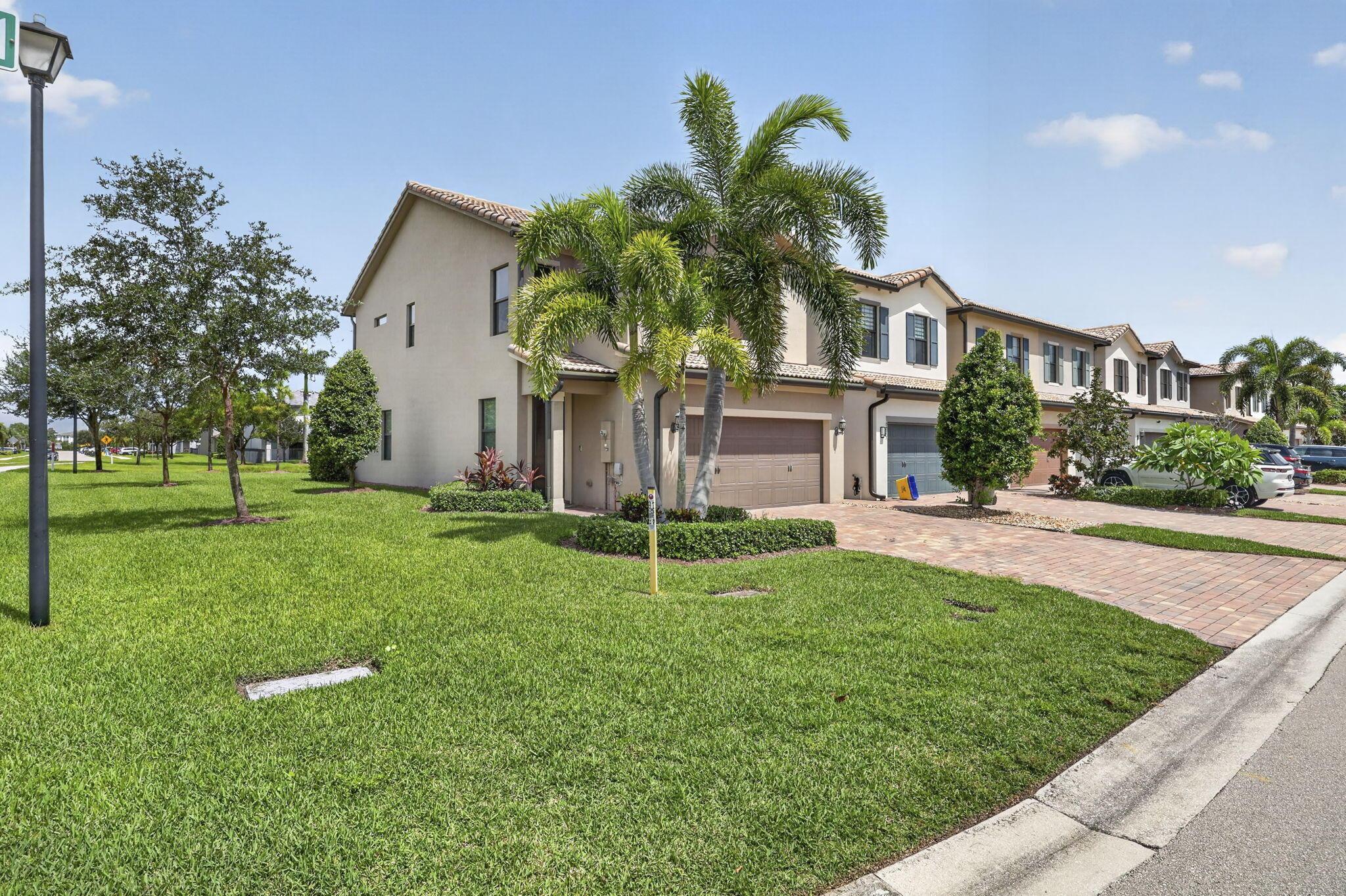 8245 CADRE NOIR Road, Lake Worth, FL 33467, Lake Worth - Photo 2