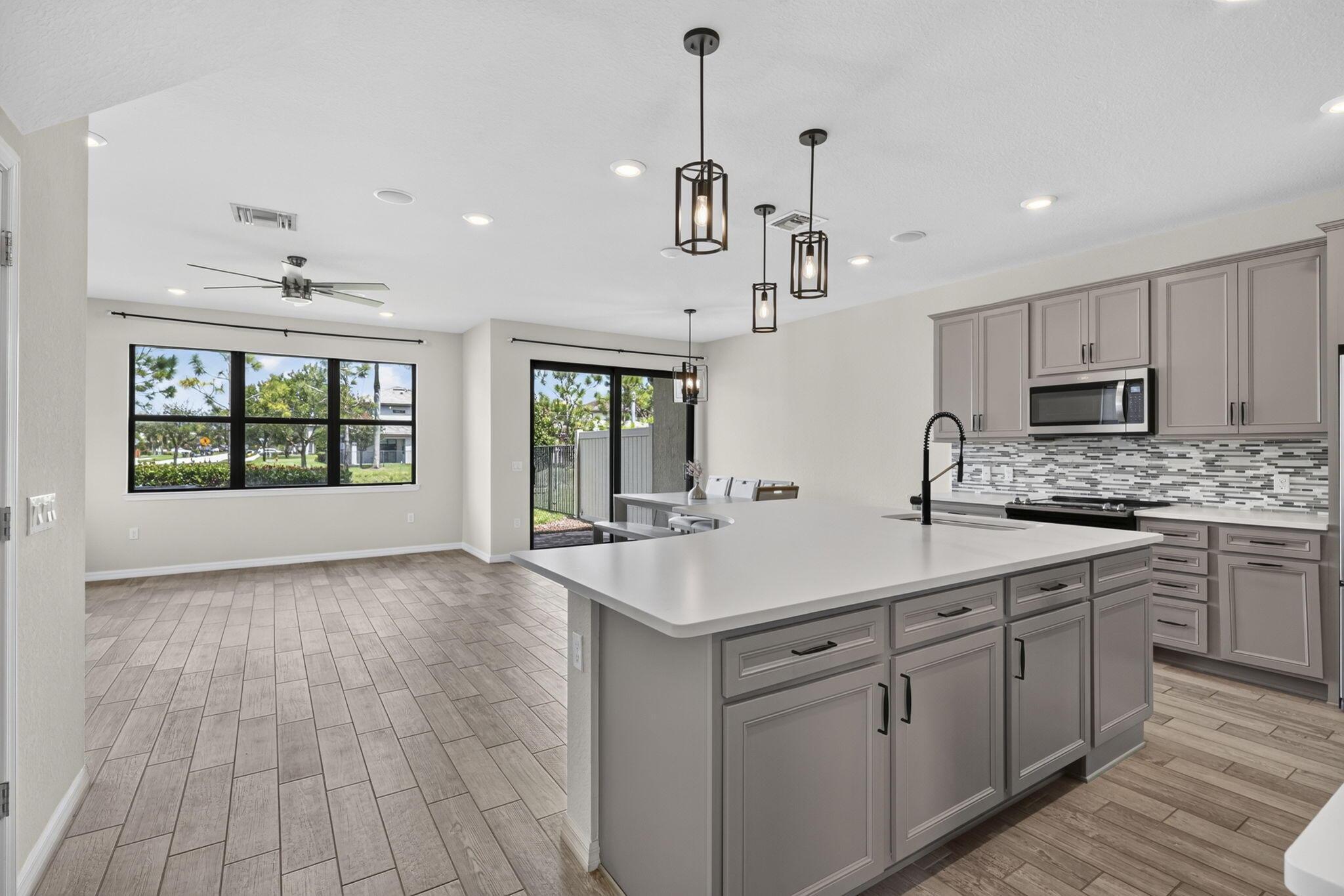 8245 CADRE NOIR Road, Lake Worth, FL 33467, Lake Worth - Photo 5