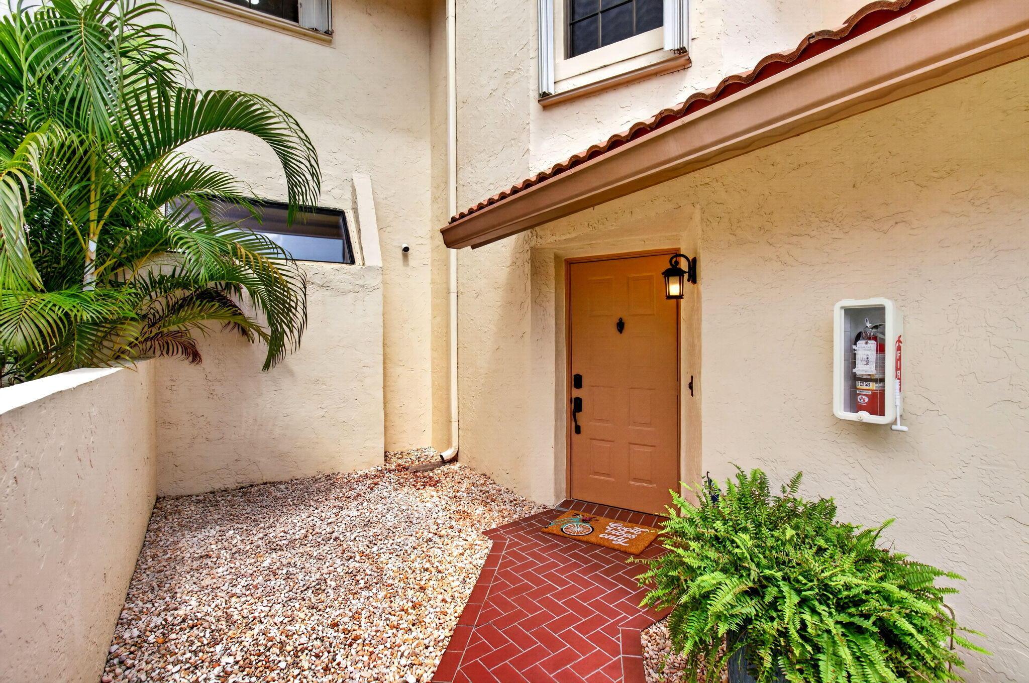 8320 Waterline Drive 202, Boynton Beach, FL 33472, Boynton Beach - Photo 4