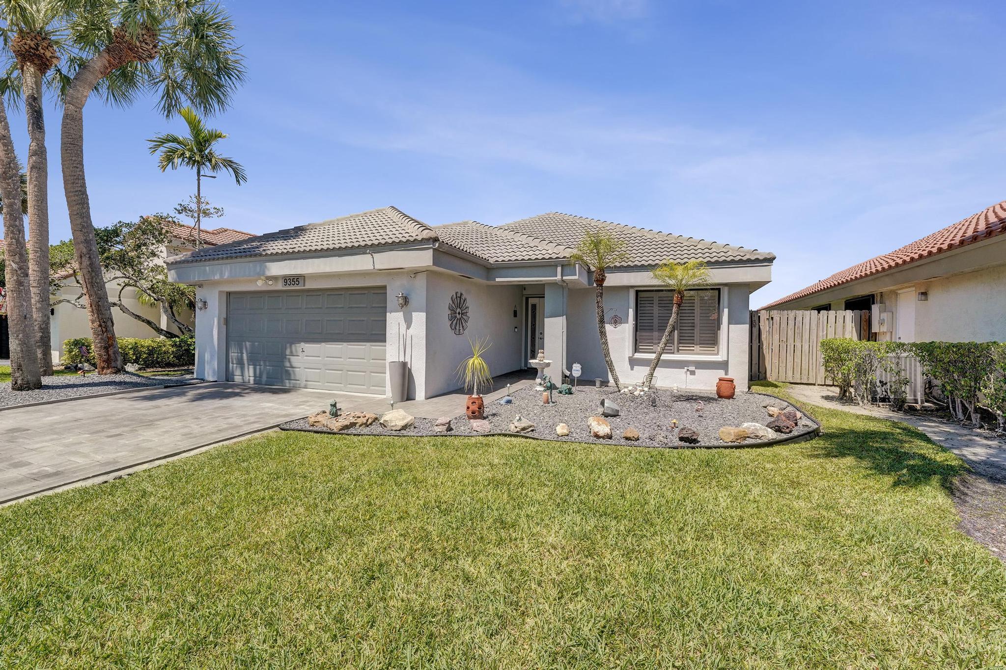 9355 NW 18TH Drive, Plantation, FL 33322, Plantation - Photo 2