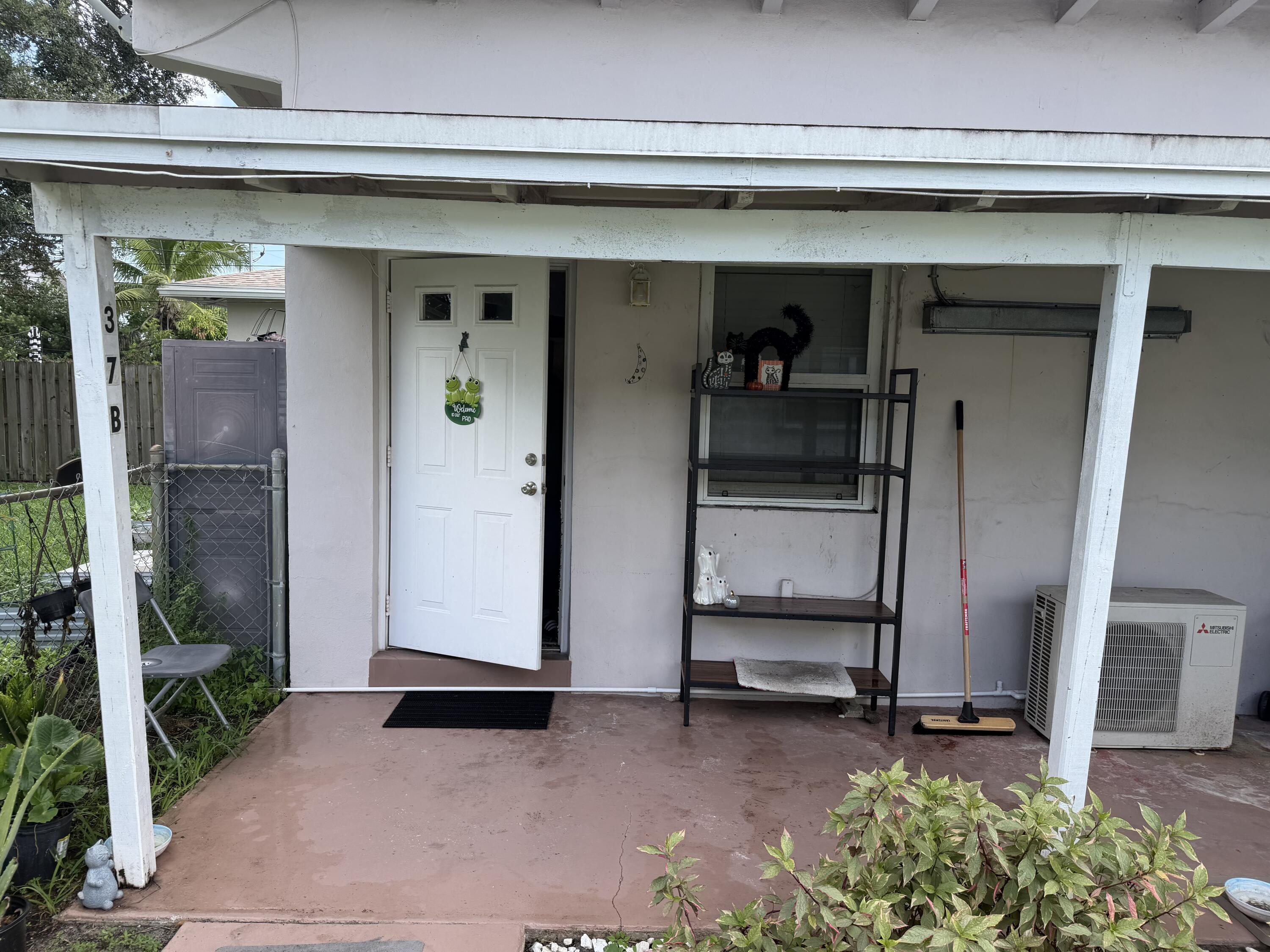 37 SE 14TH Street 12, Dania Beach, FL 33004, Dania Beach - Photo 4